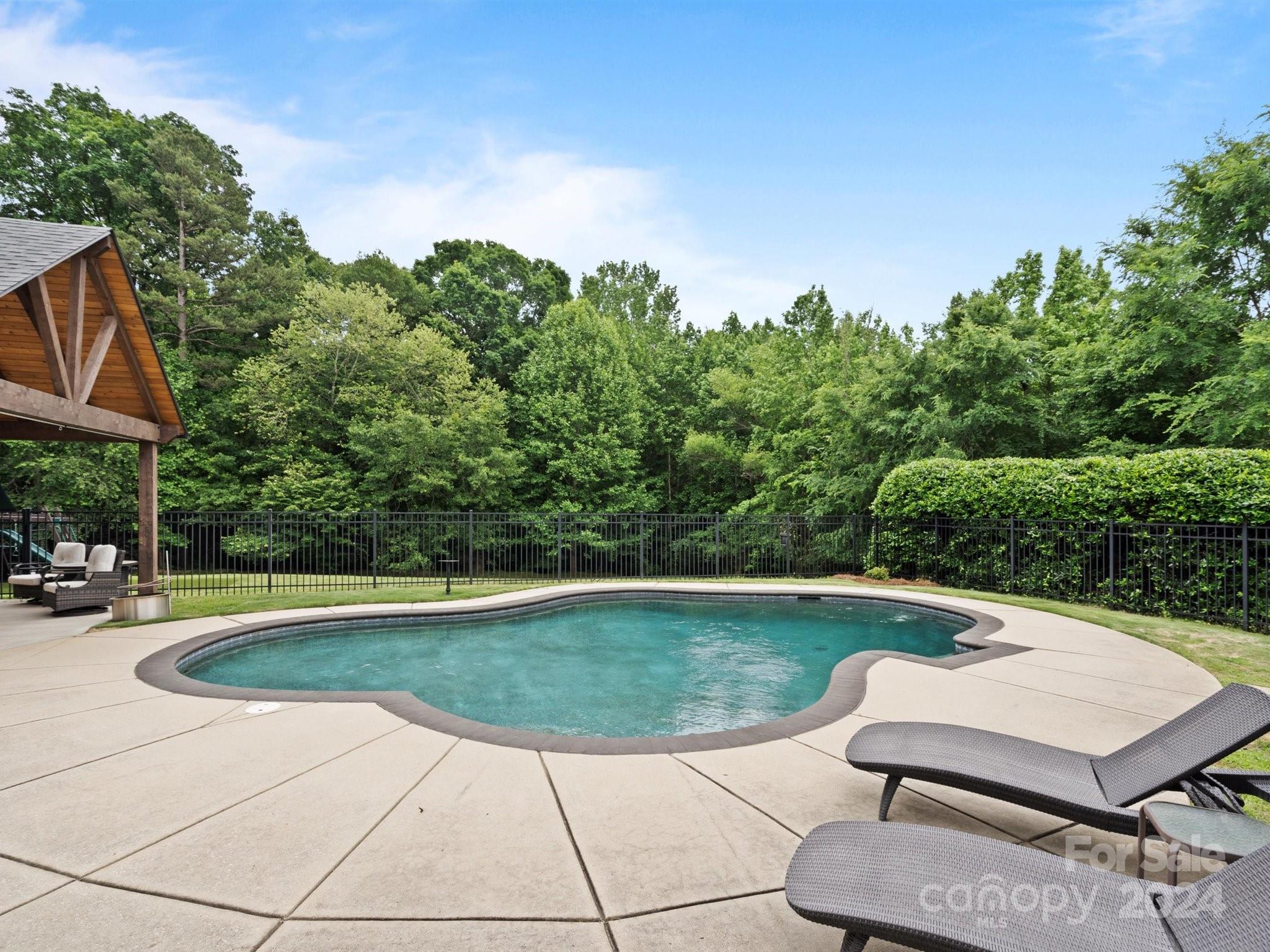 Clarendon Estates - Residential