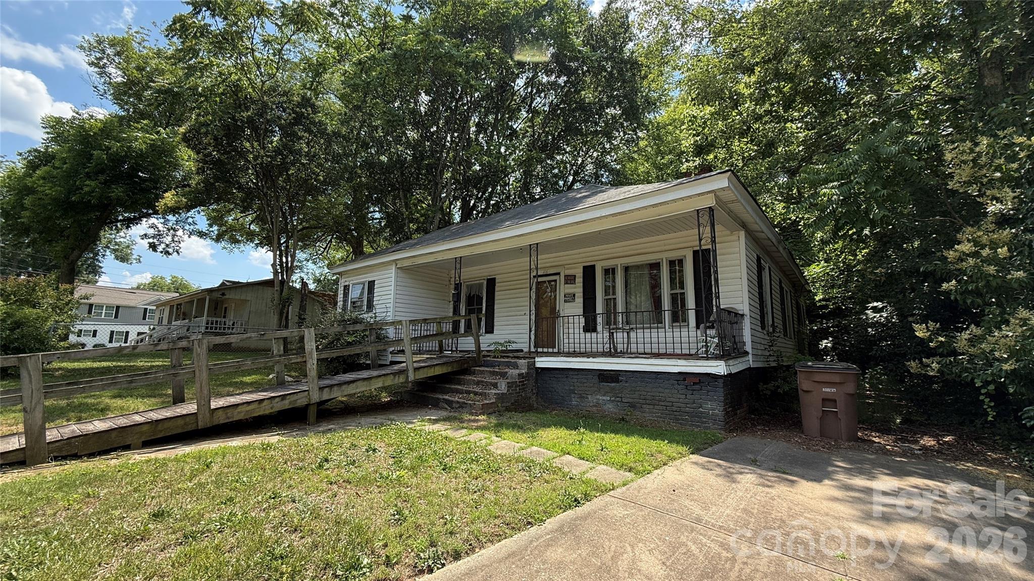 Excellent opportunity here with this home. Hardwoods in the home and with some freshening up could be amazing. Home has a comfy .25 acre lot.