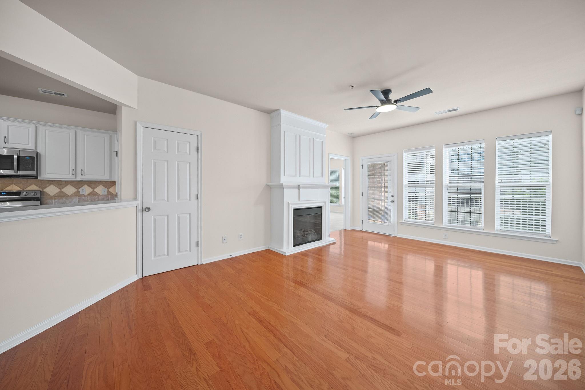 Belle Vista - Residential