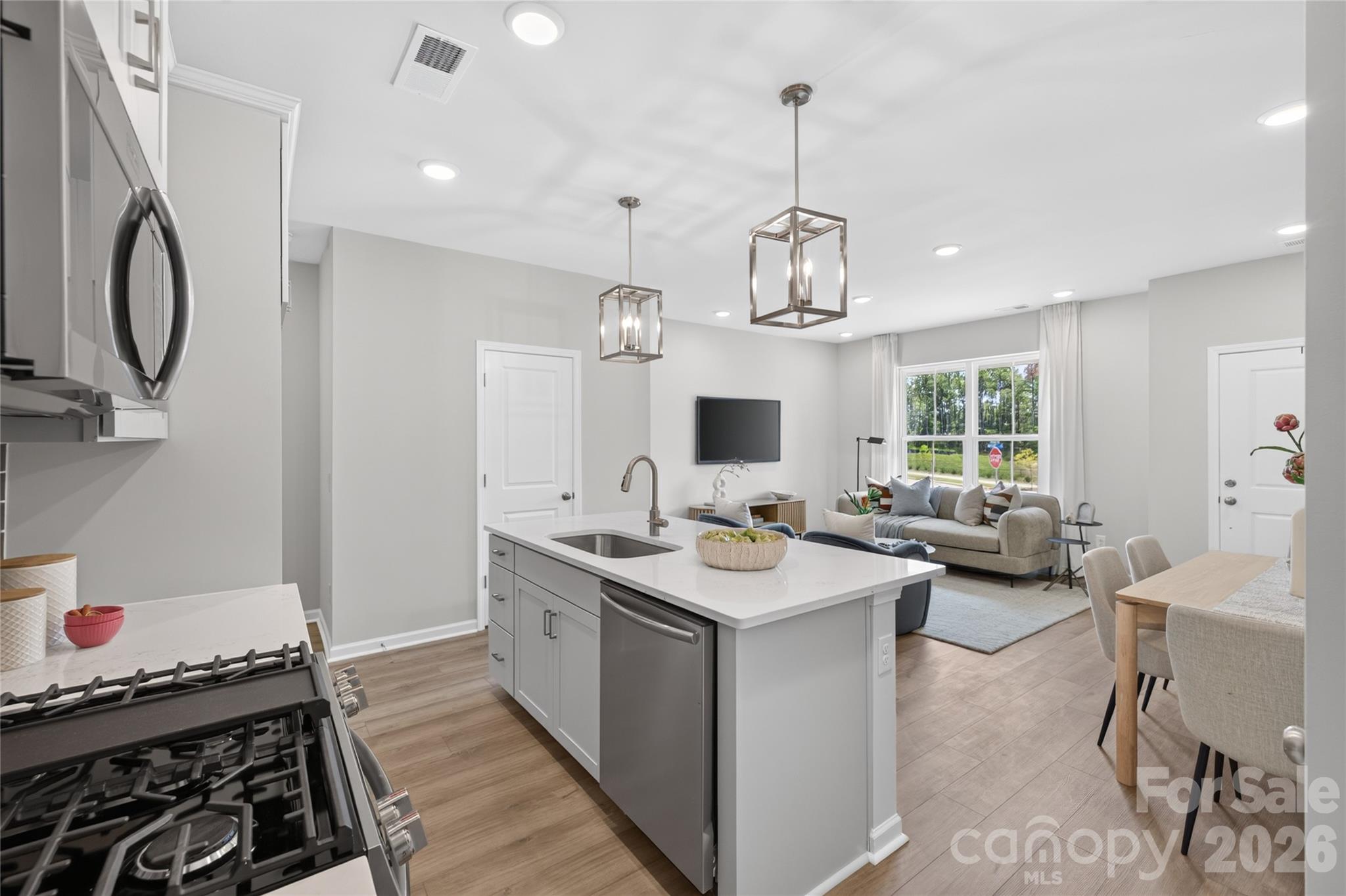 Hardy Pond - Residential