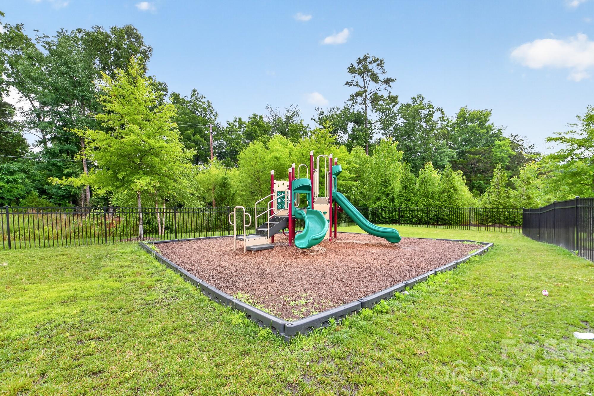 Austin Corners - Residential