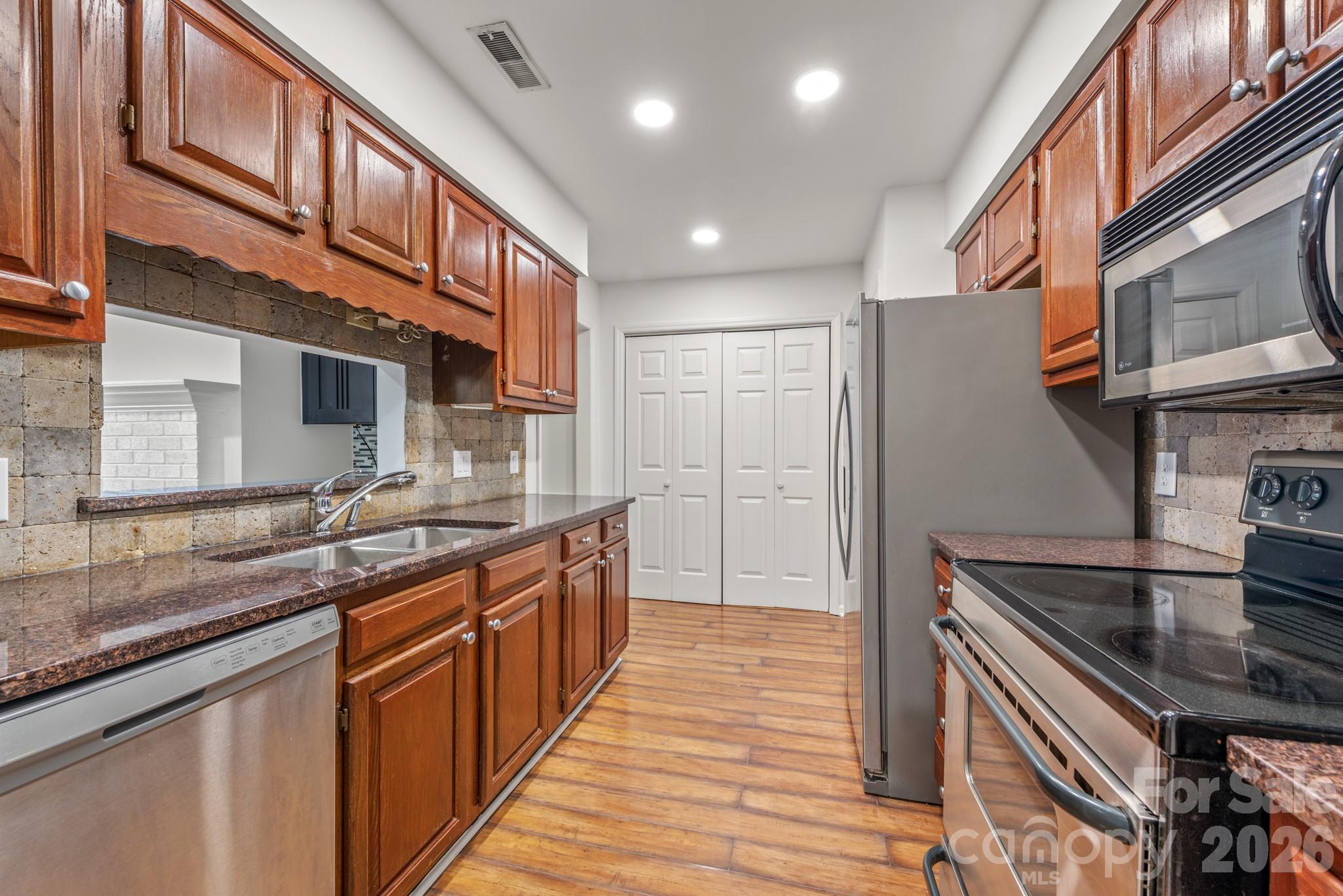 Colony Crossing - Residential