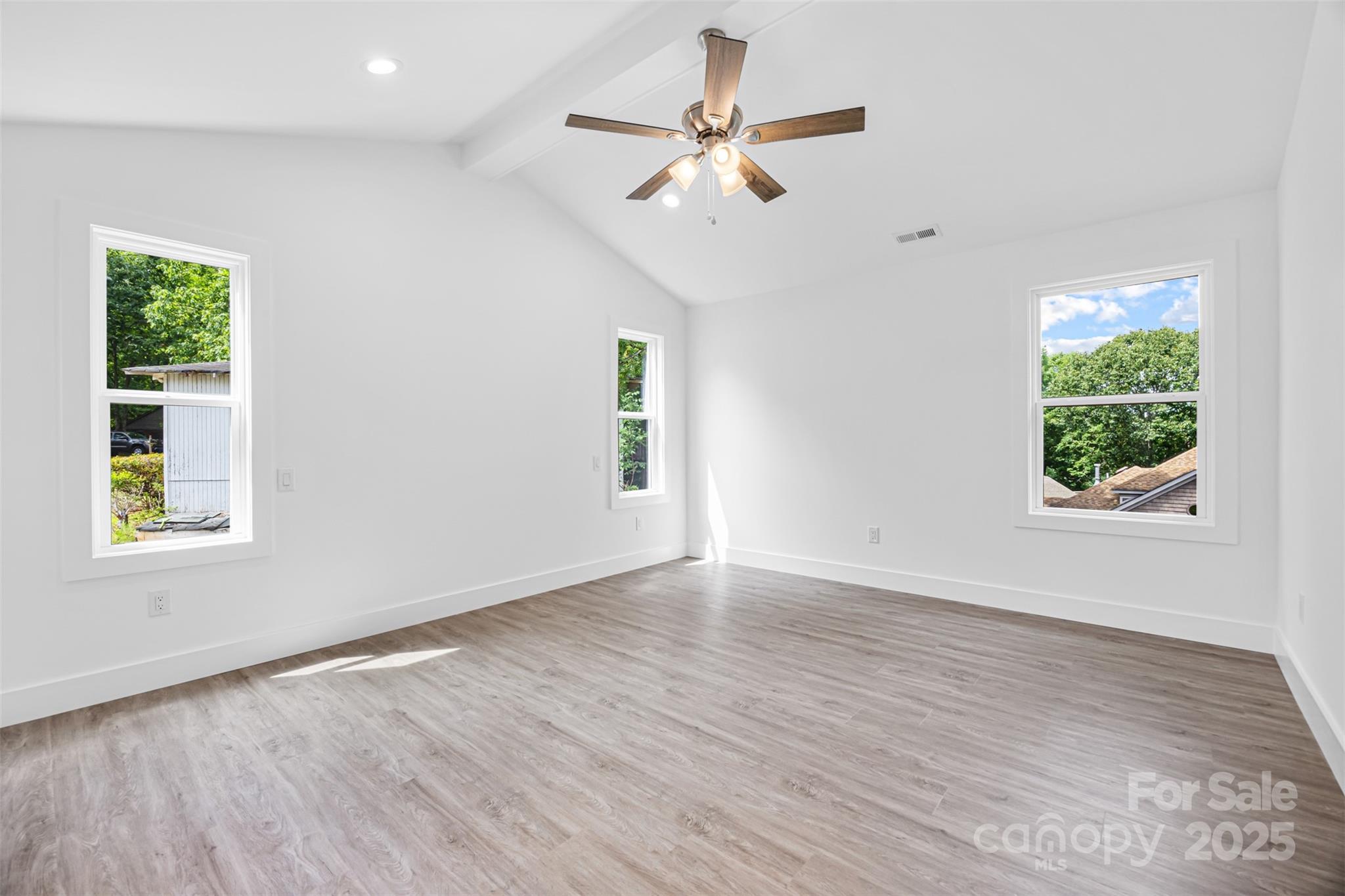 Tega Cay - Residential