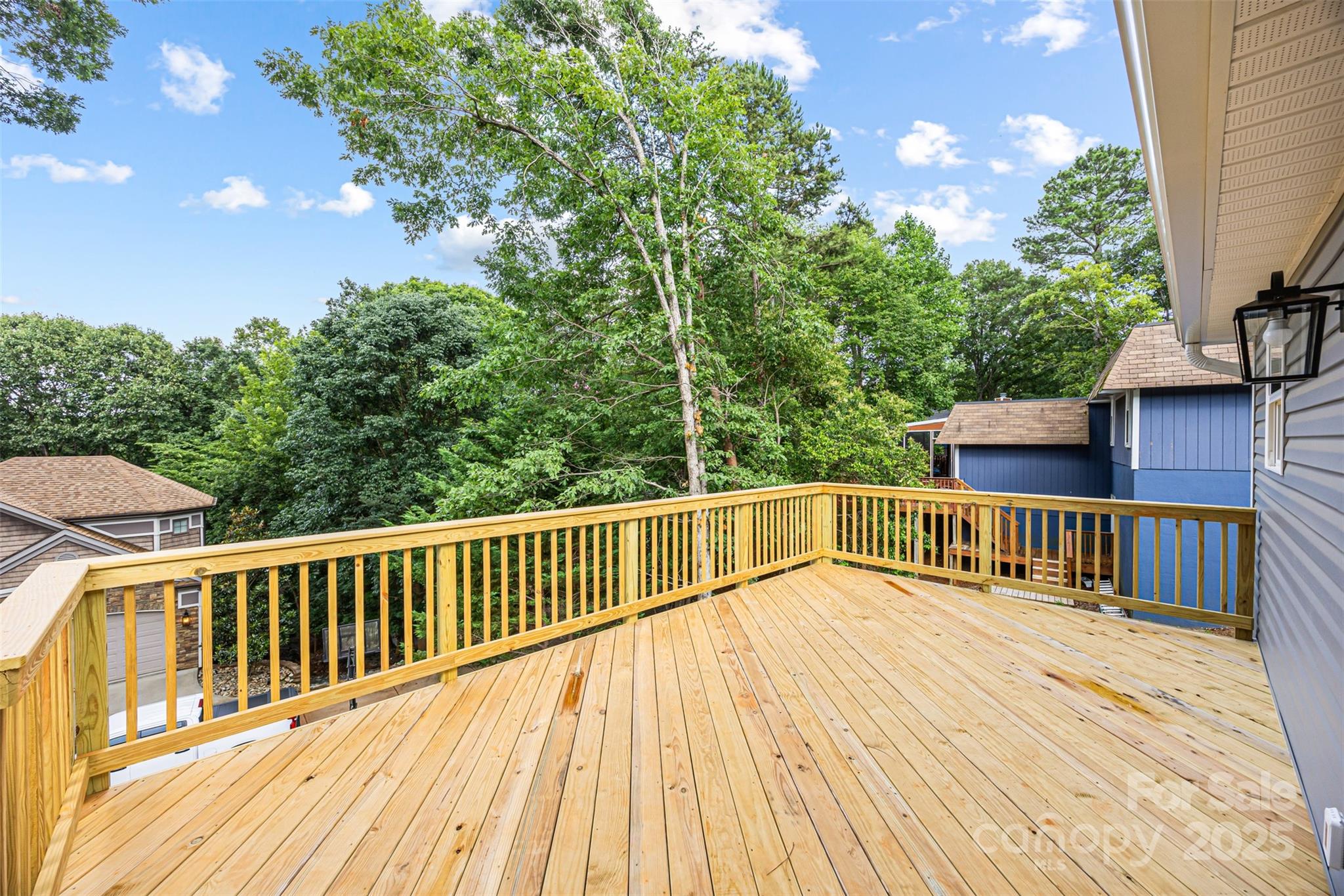 Tega Cay - Residential