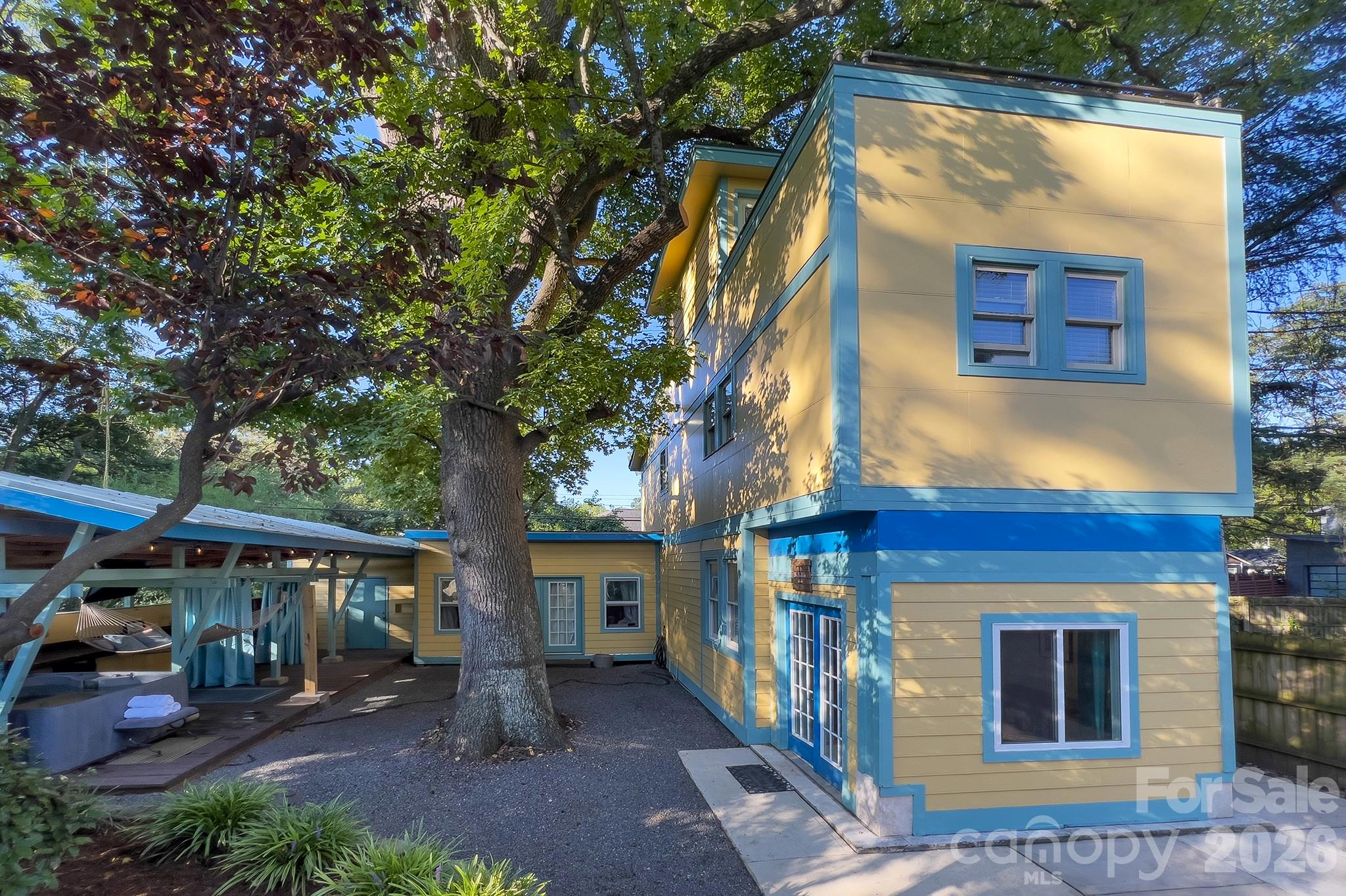 The Arts District - Residential Income