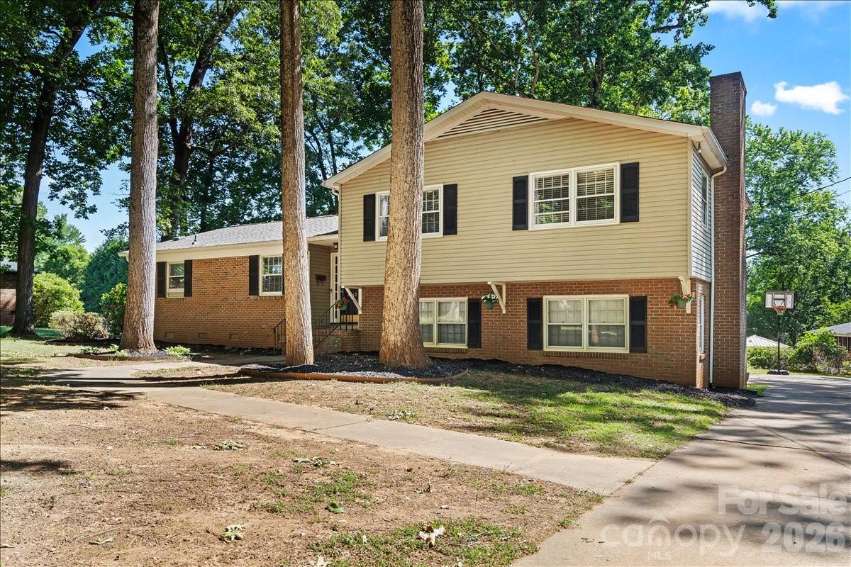 $15,000 in seller concessions are being offered!  Welcome home to the well-established Monticello Woods.  You will be greeted with a beautiful mature tree line and a charming unique home with character.  Great floor plan with kitchen, dining area, living room, and sunroom on the main level.  On the lower level there's a big bonus room great for watching movies, and space for an office.  The upper level includes two bedrooms a bathroom, and primary bedroom with ensuite bathroom.  Home boasts of a big fenced in back yard great for hosting events.  This home has so many possibilities and opportunities for buyers to make it their own.  Seller has put a lot of love into the home by replacing the roof, HVAC, plumbing, crawl space and foundation repairs, updating ensuite bathroom, new fence, and cosmetic improvements.  Seller is offering $15,000 in concessions that can be used for updates, to buy down the interest rates, pay closing costs, or more!!  2010 Saratoga is waiting for you to call it home!
