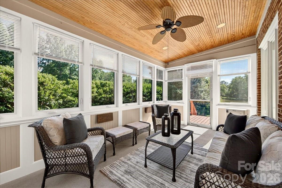 Carsons Pond - Residential