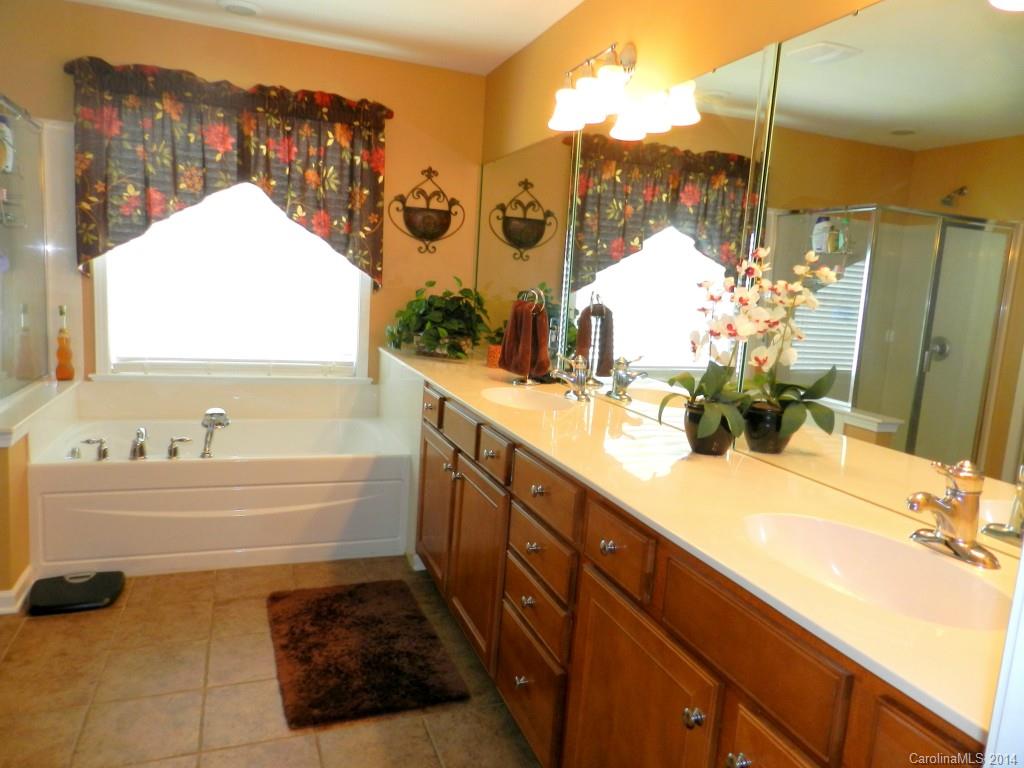 BelAir at Carolina Lakes - Residential