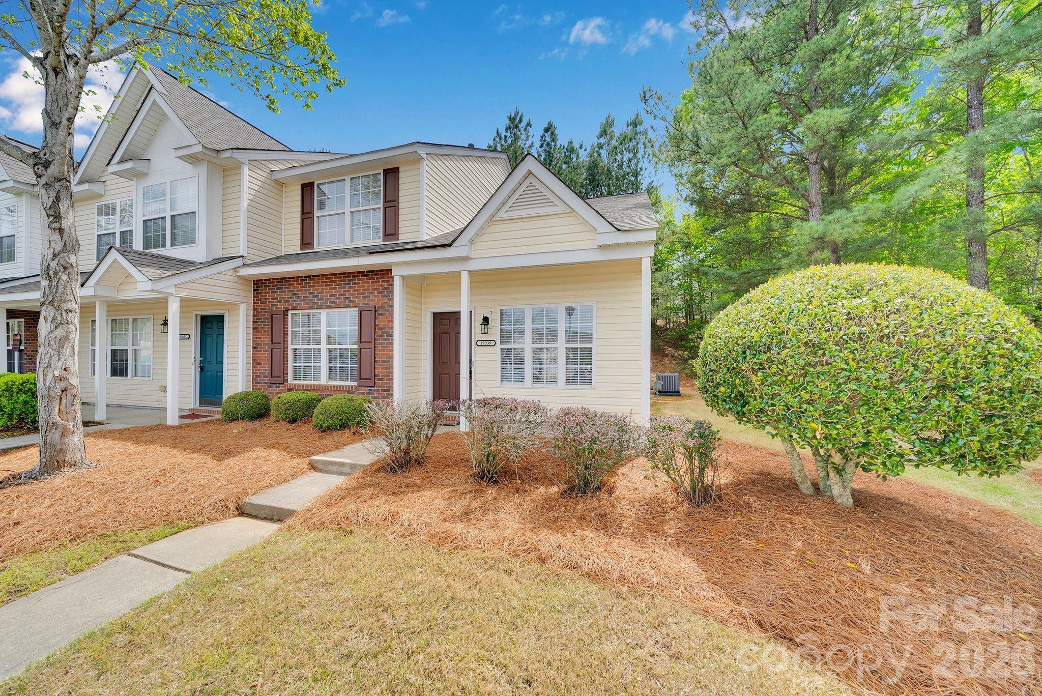 The Townes at Old Stone Crossing - Residential