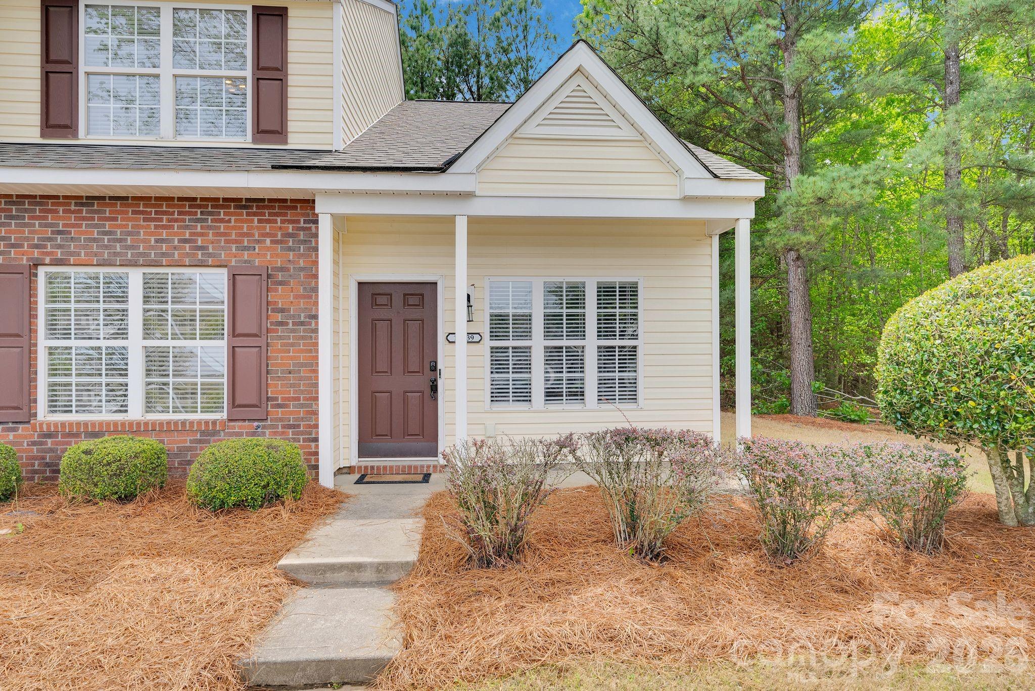 The Townes at Old Stone Crossing - Residential