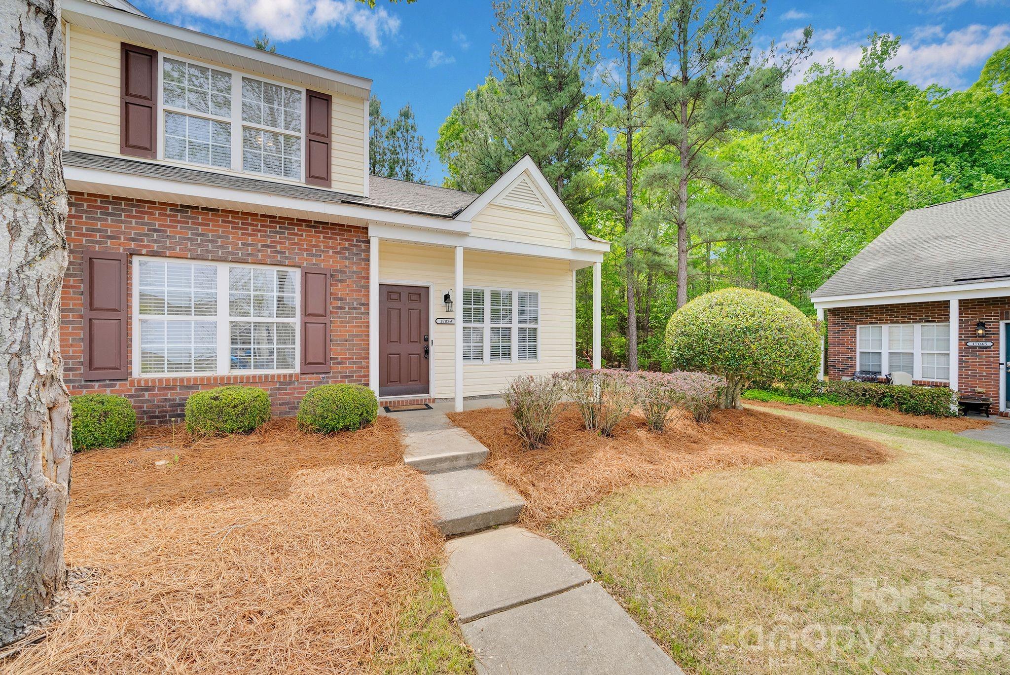 The Townes at Old Stone Crossing - Residential