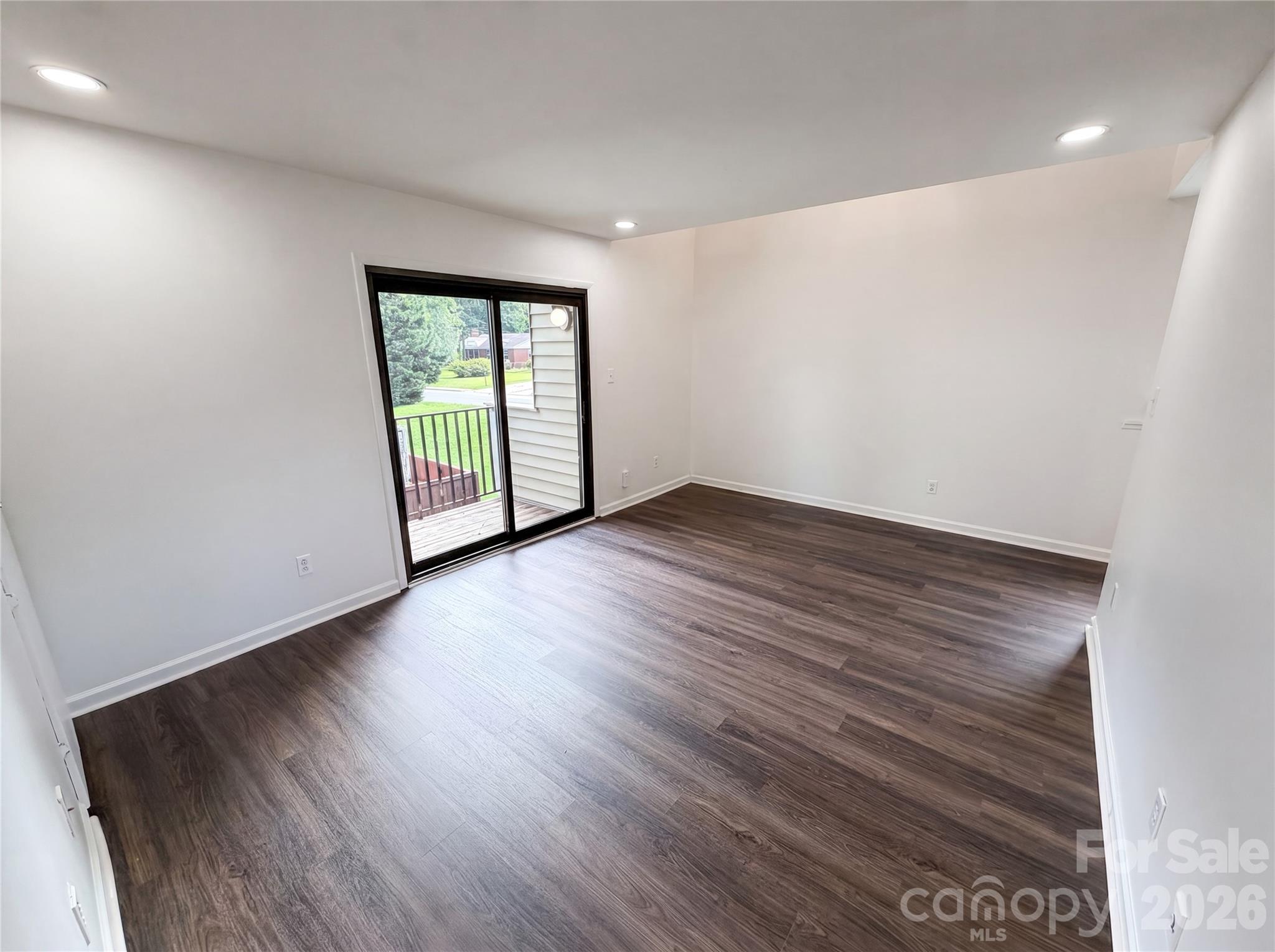 Woodmere - Residential