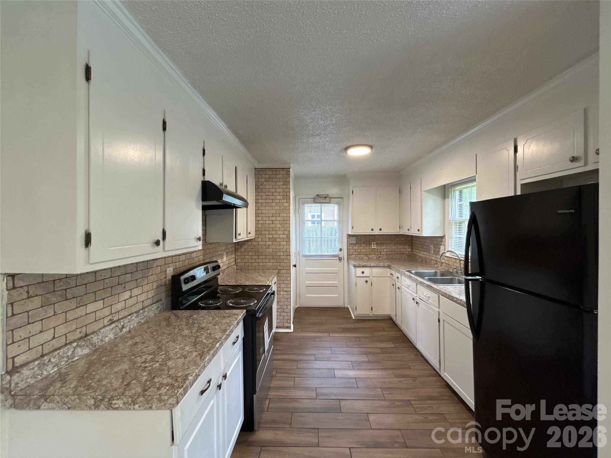 Heritage Woods East - Residential Lease