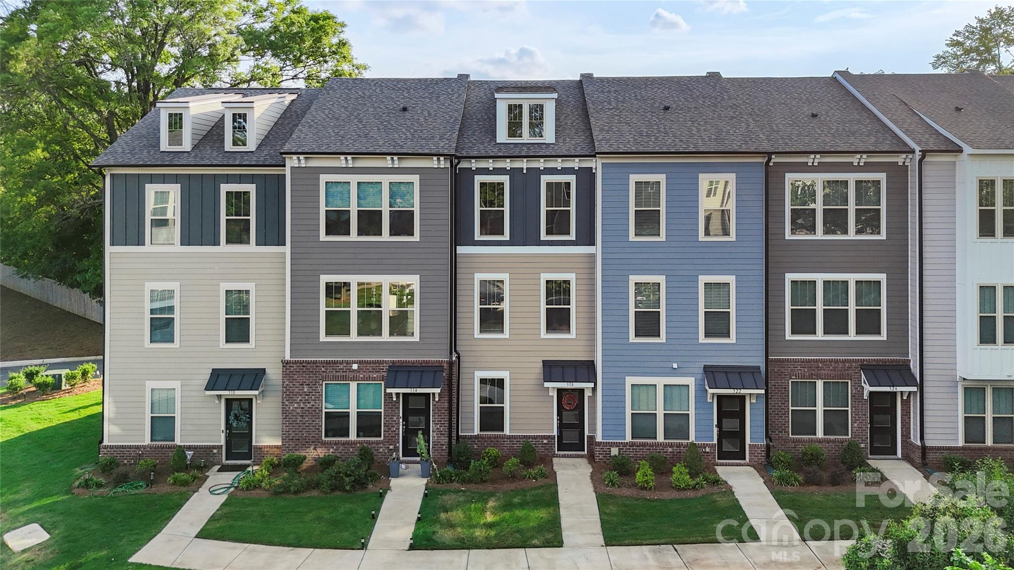 The Towns at Greenway - Residential