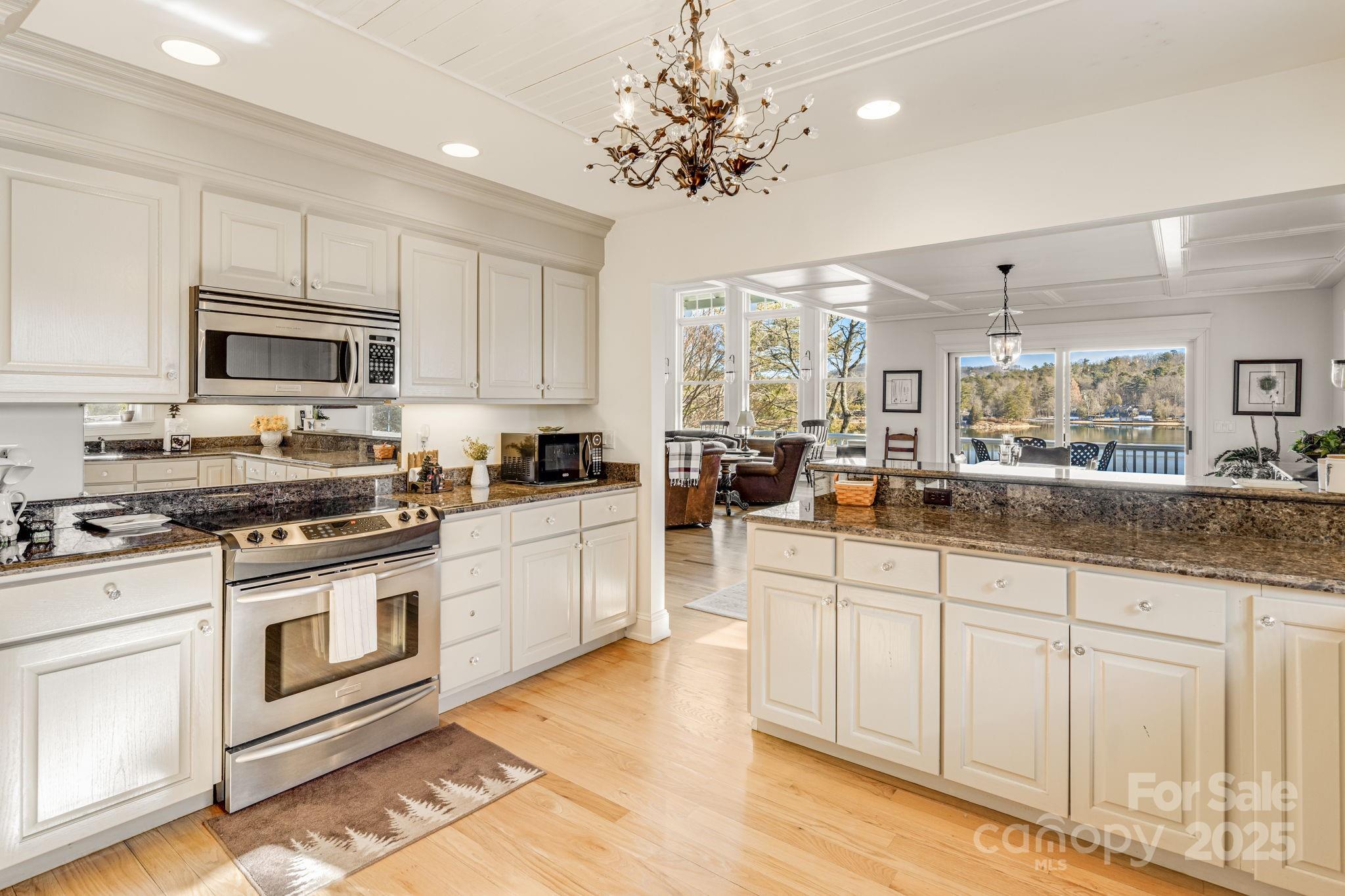Lake Toxaway Estates - Residential