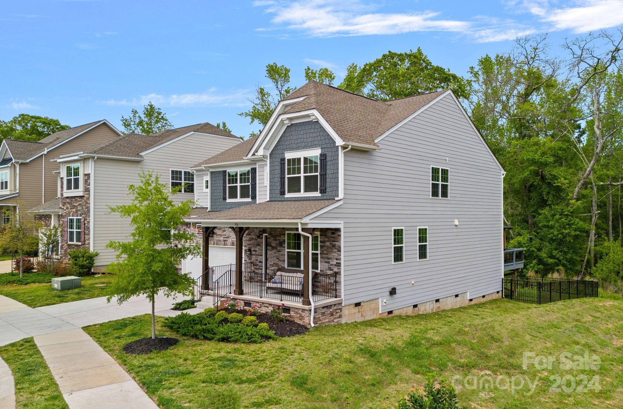 Oakland Pointe - Residential