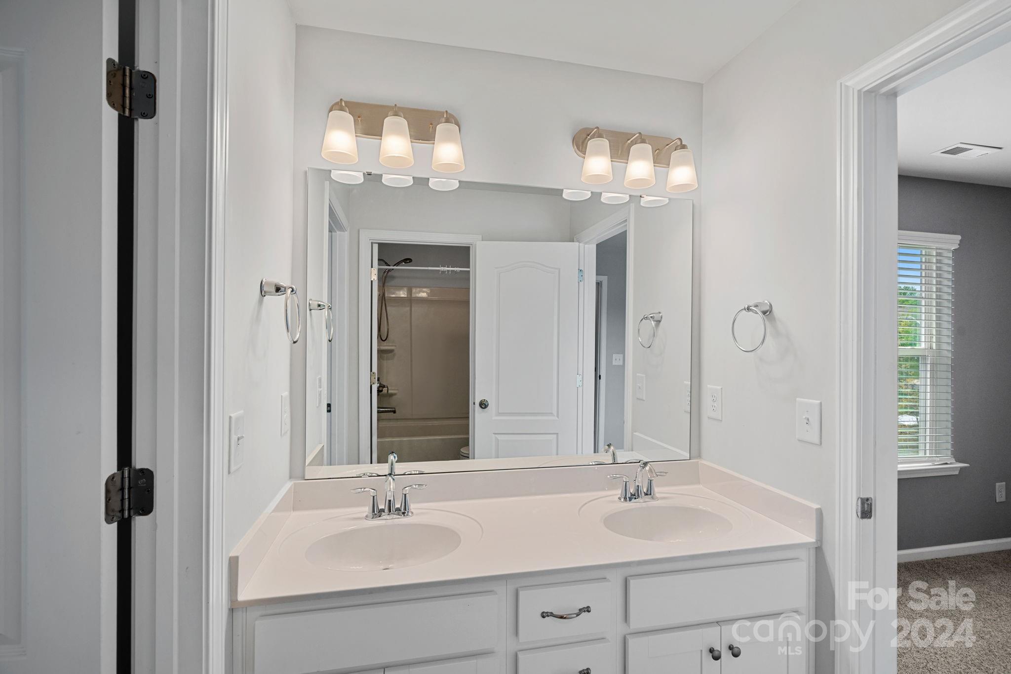 Oakland Pointe - Residential