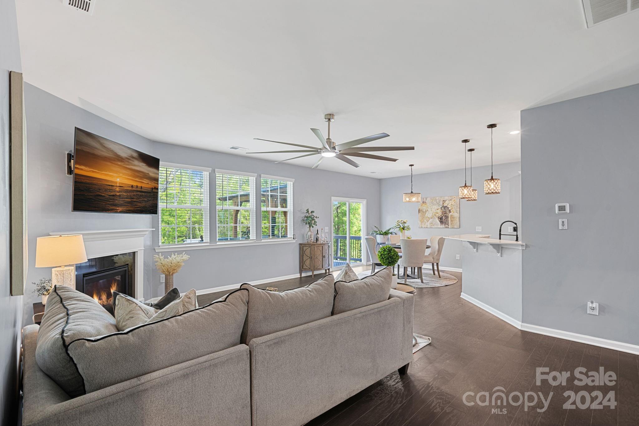 Oakland Pointe - Residential