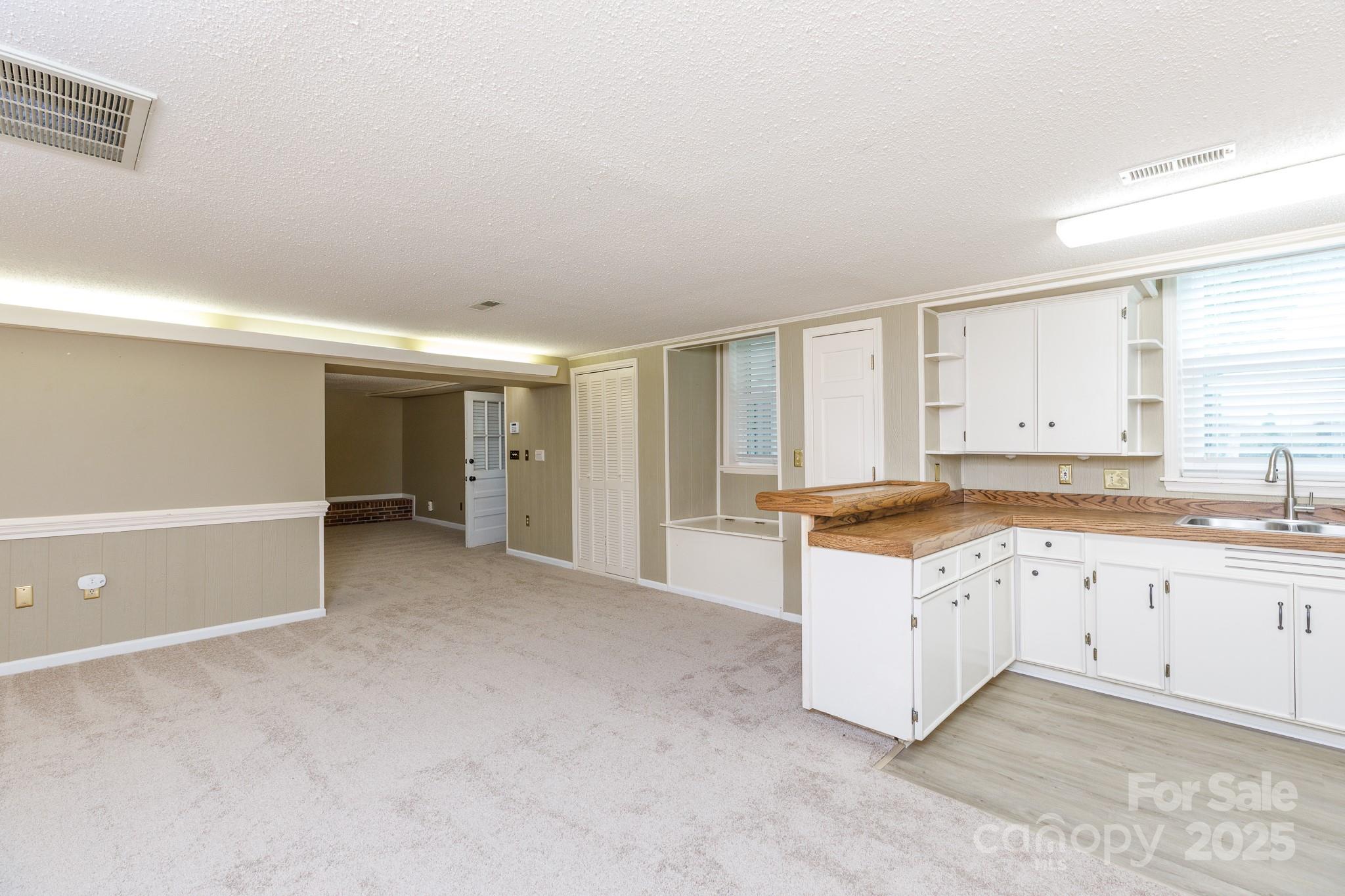Camelot Woods - Residential