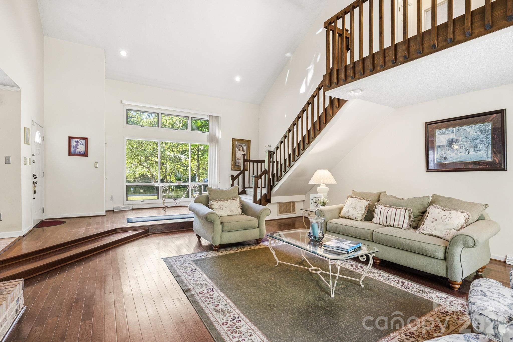 Olde Williamsburg - Residential