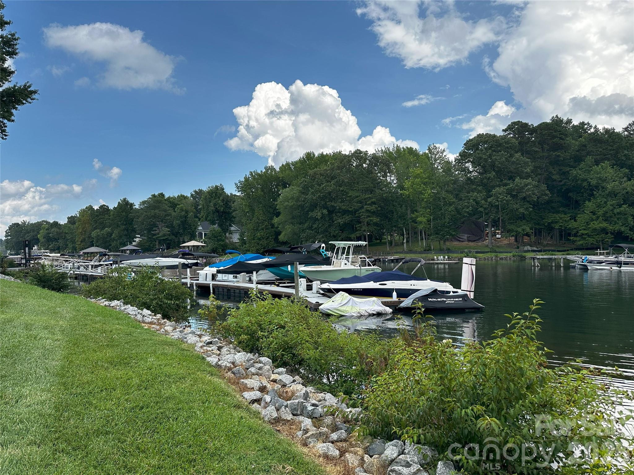 Mariners Pointe at Smithstone - Residential