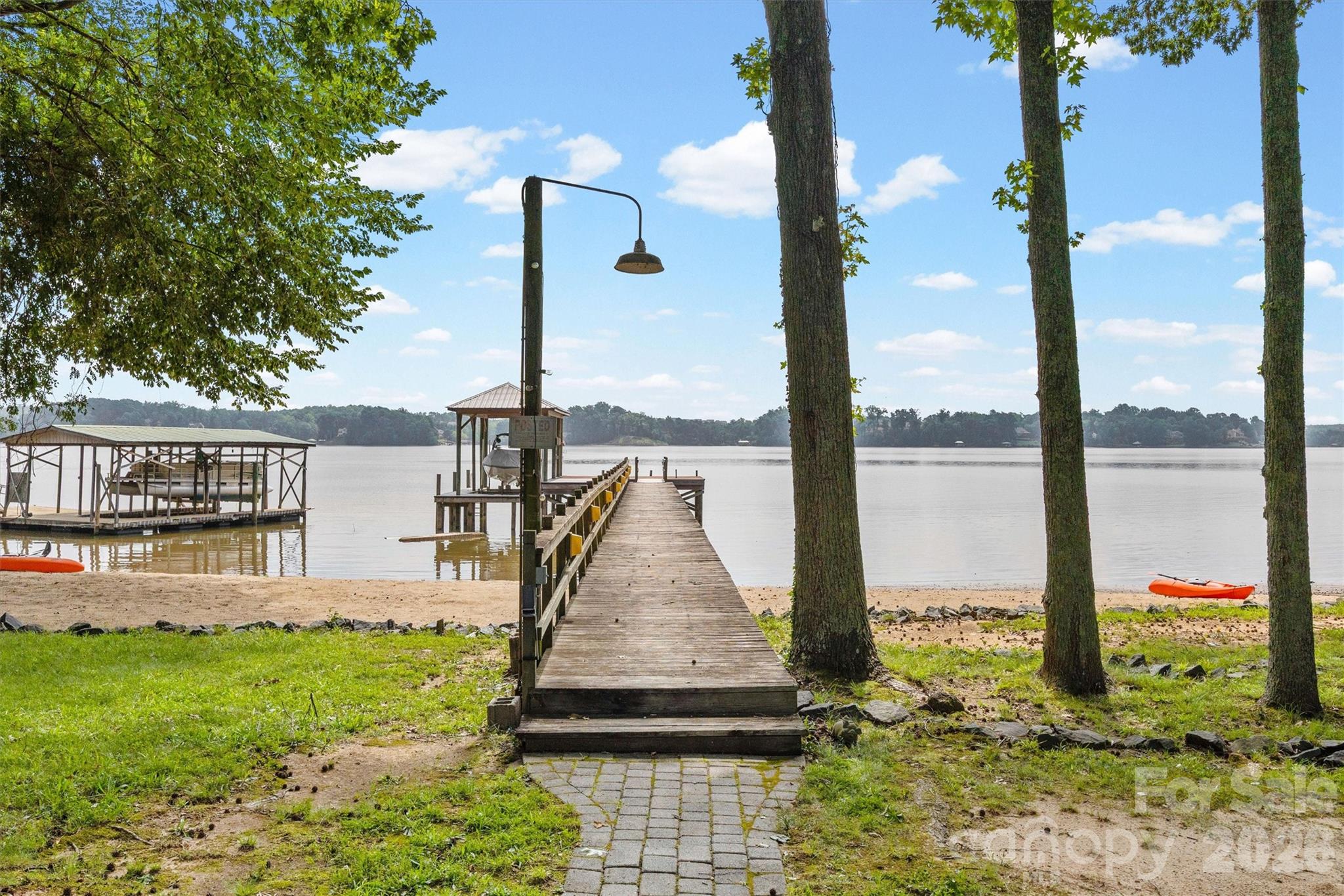 Tioga Pointe - Residential