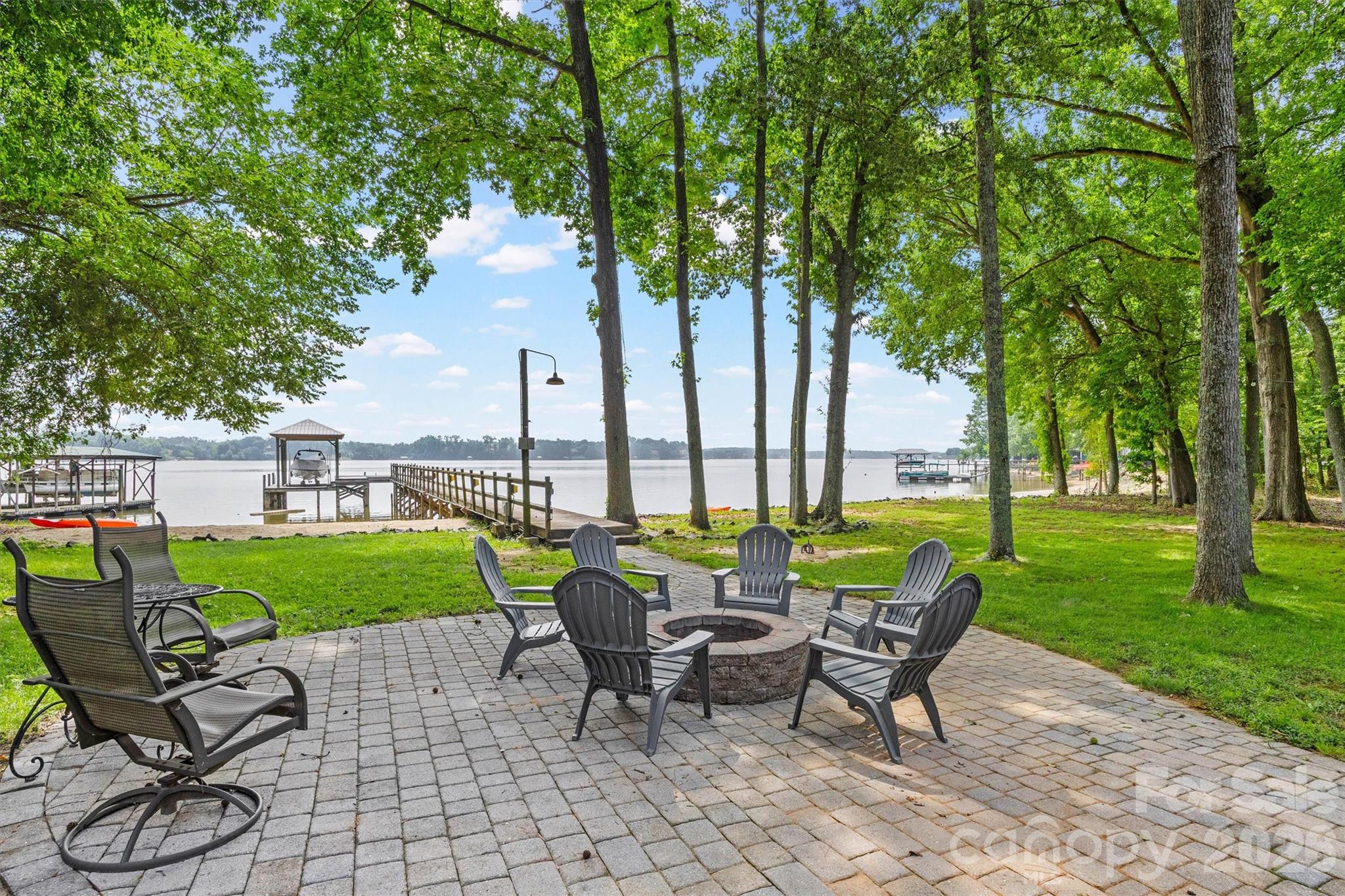Tioga Pointe - Residential