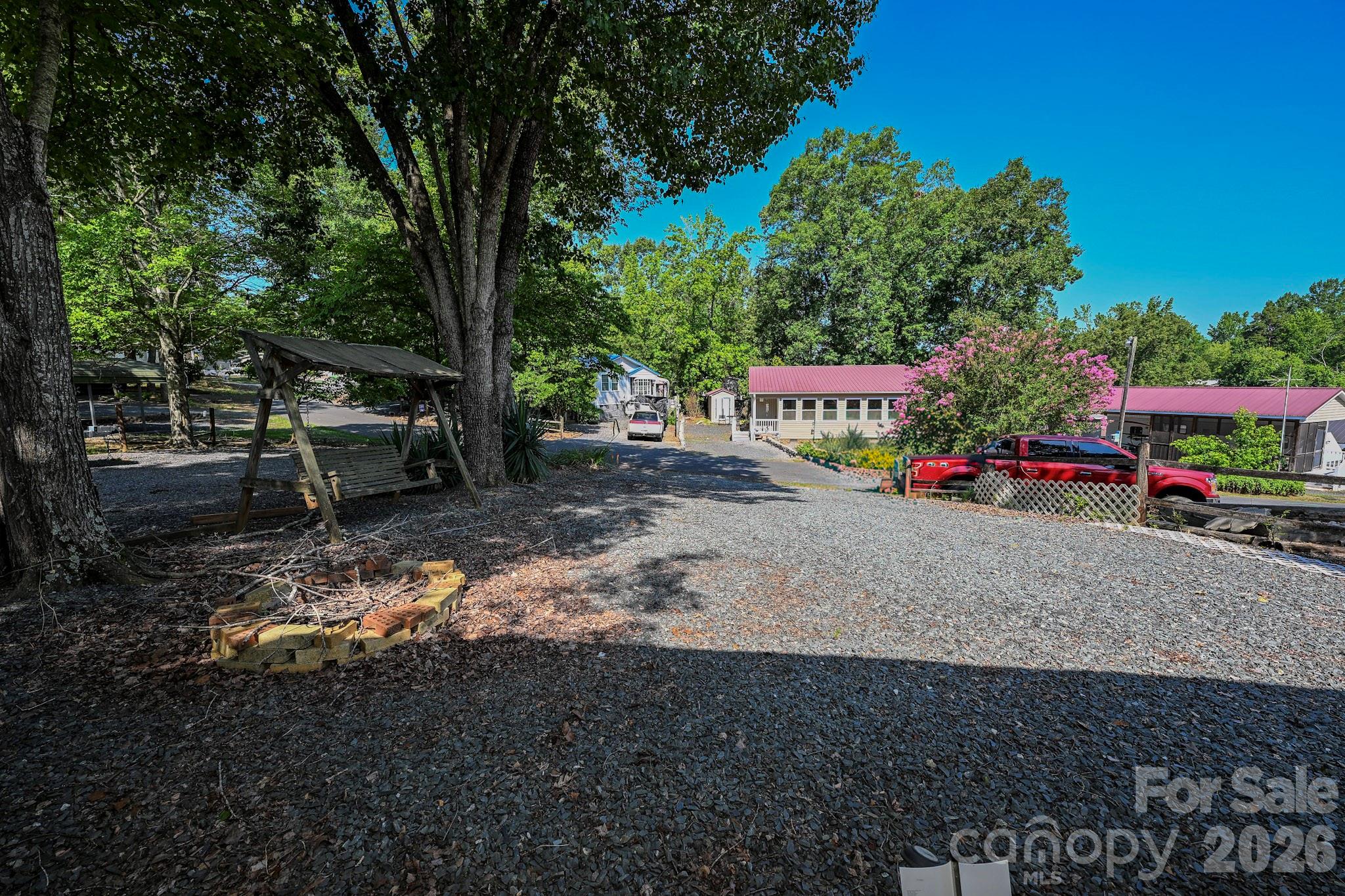 Twin Harbor - Residential