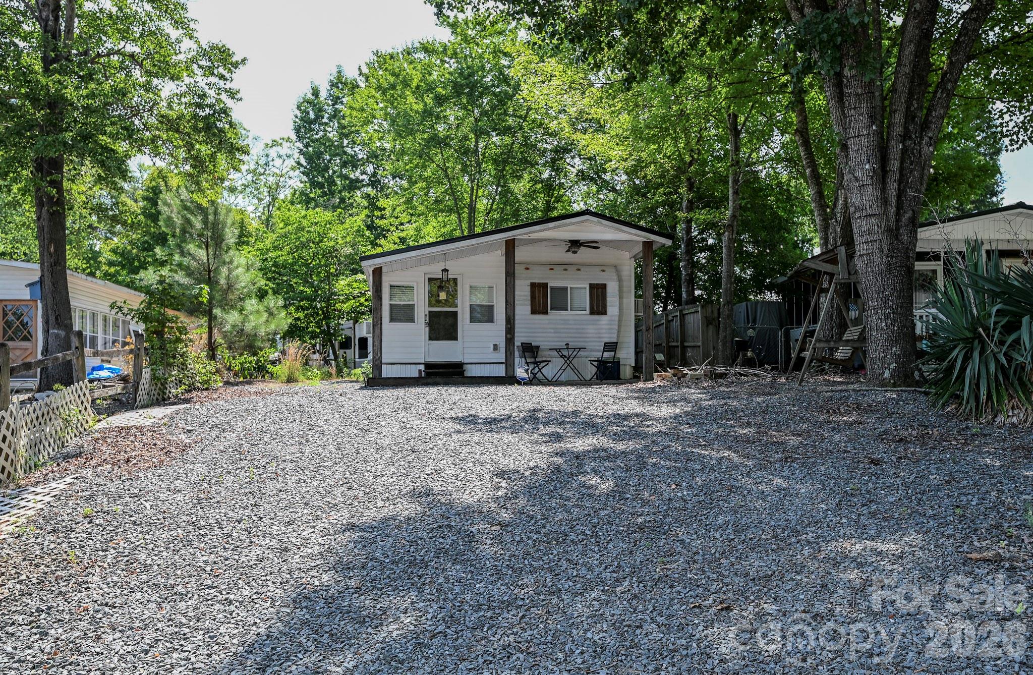 Twin Harbor - Residential