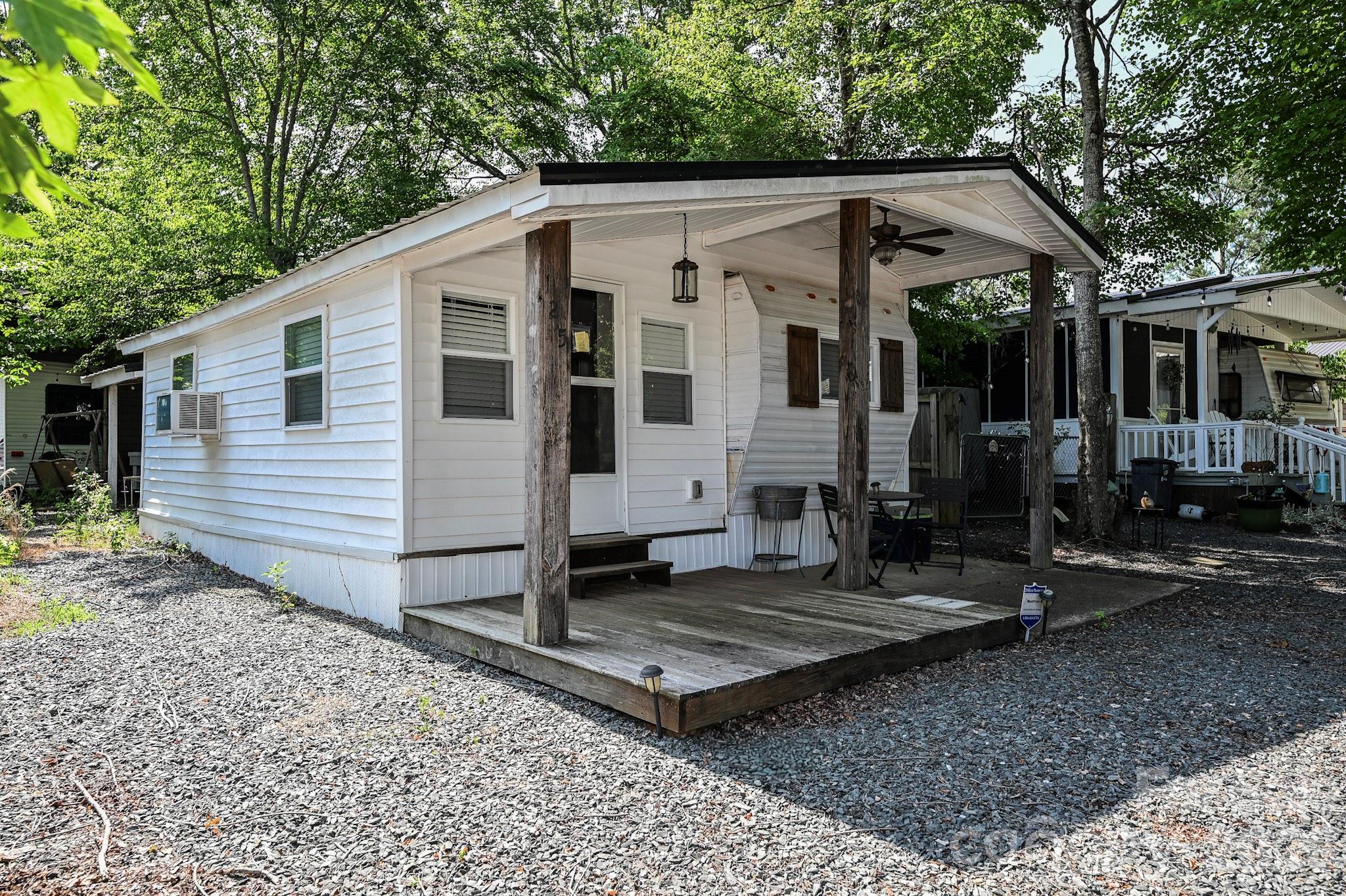 Twin Harbor - Residential