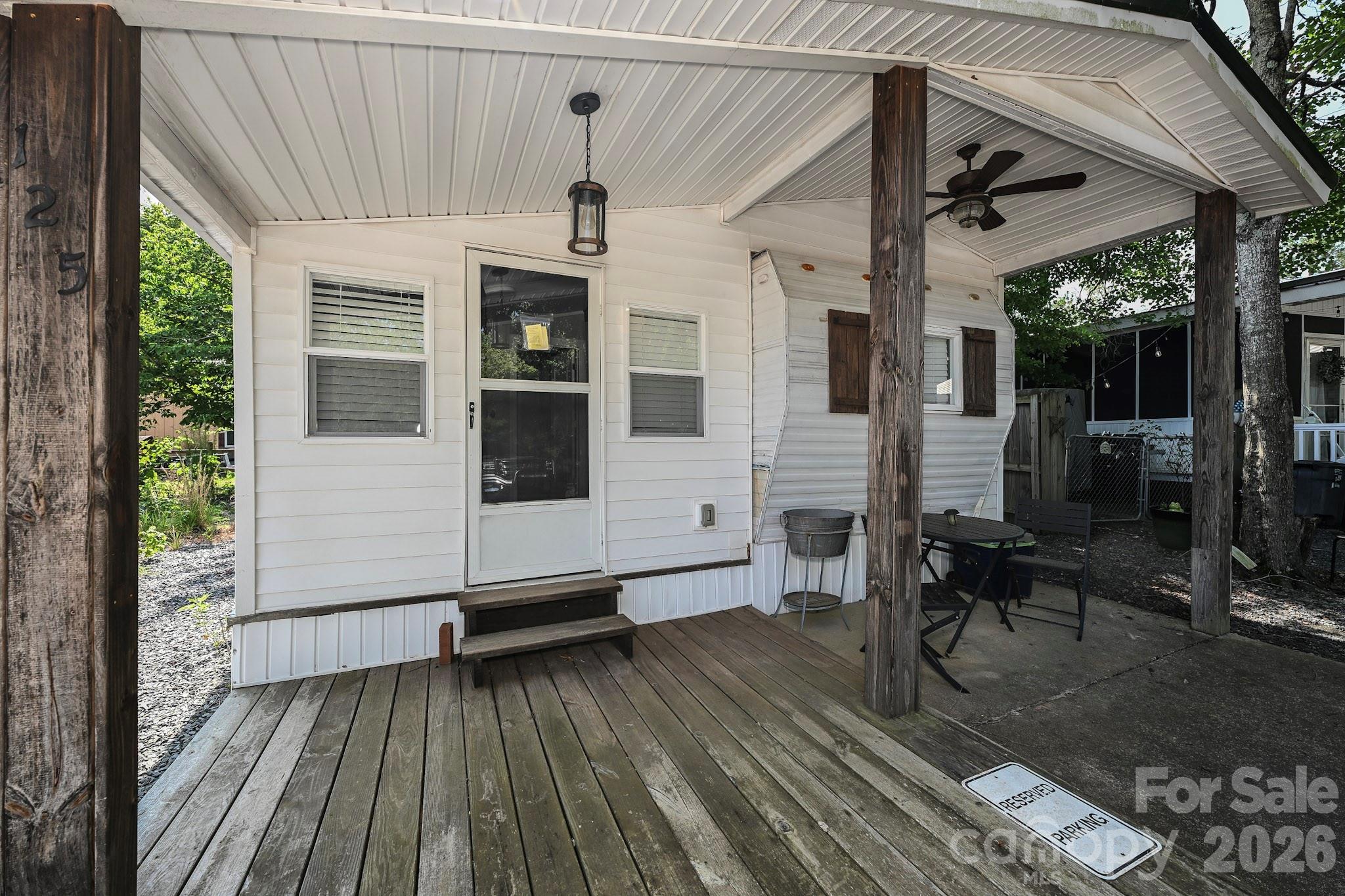 Twin Harbor - Residential