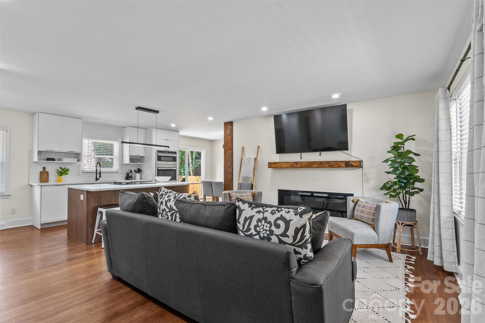 Country Club Heights - Residential