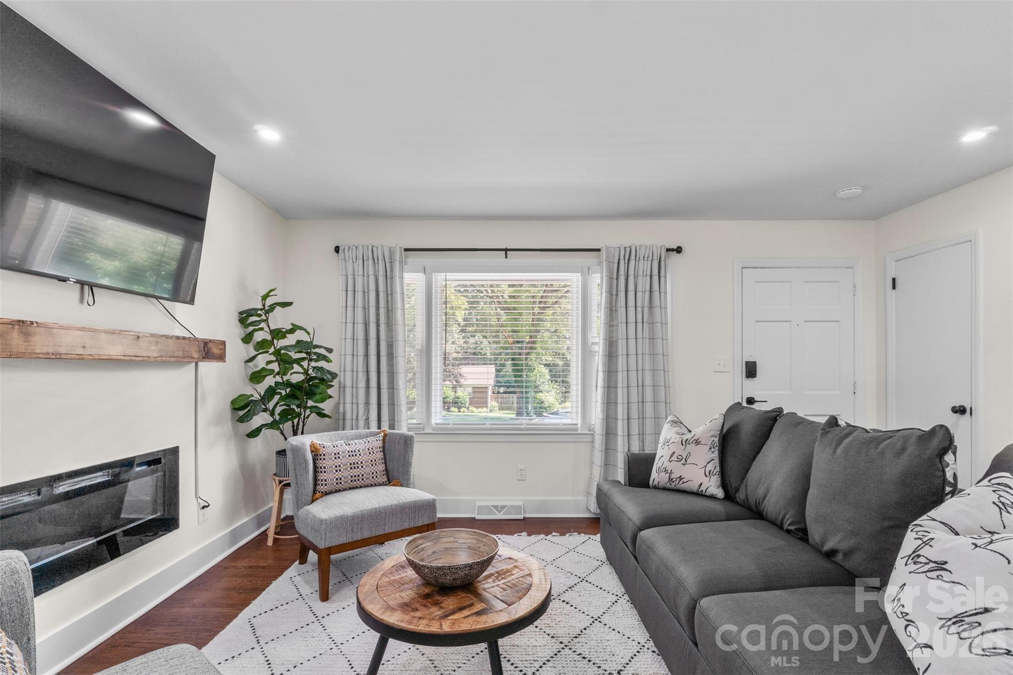 Country Club Heights - Residential