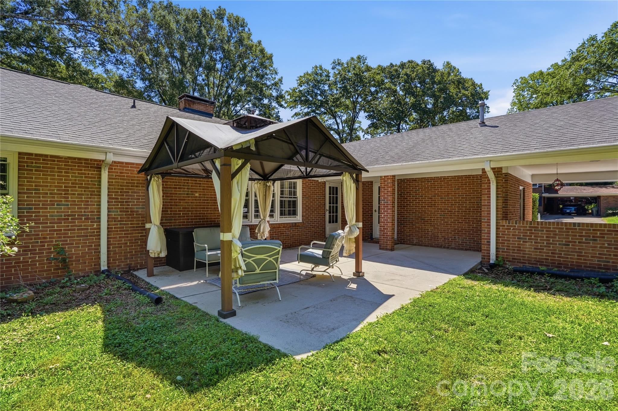 Poplar Forest - Residential