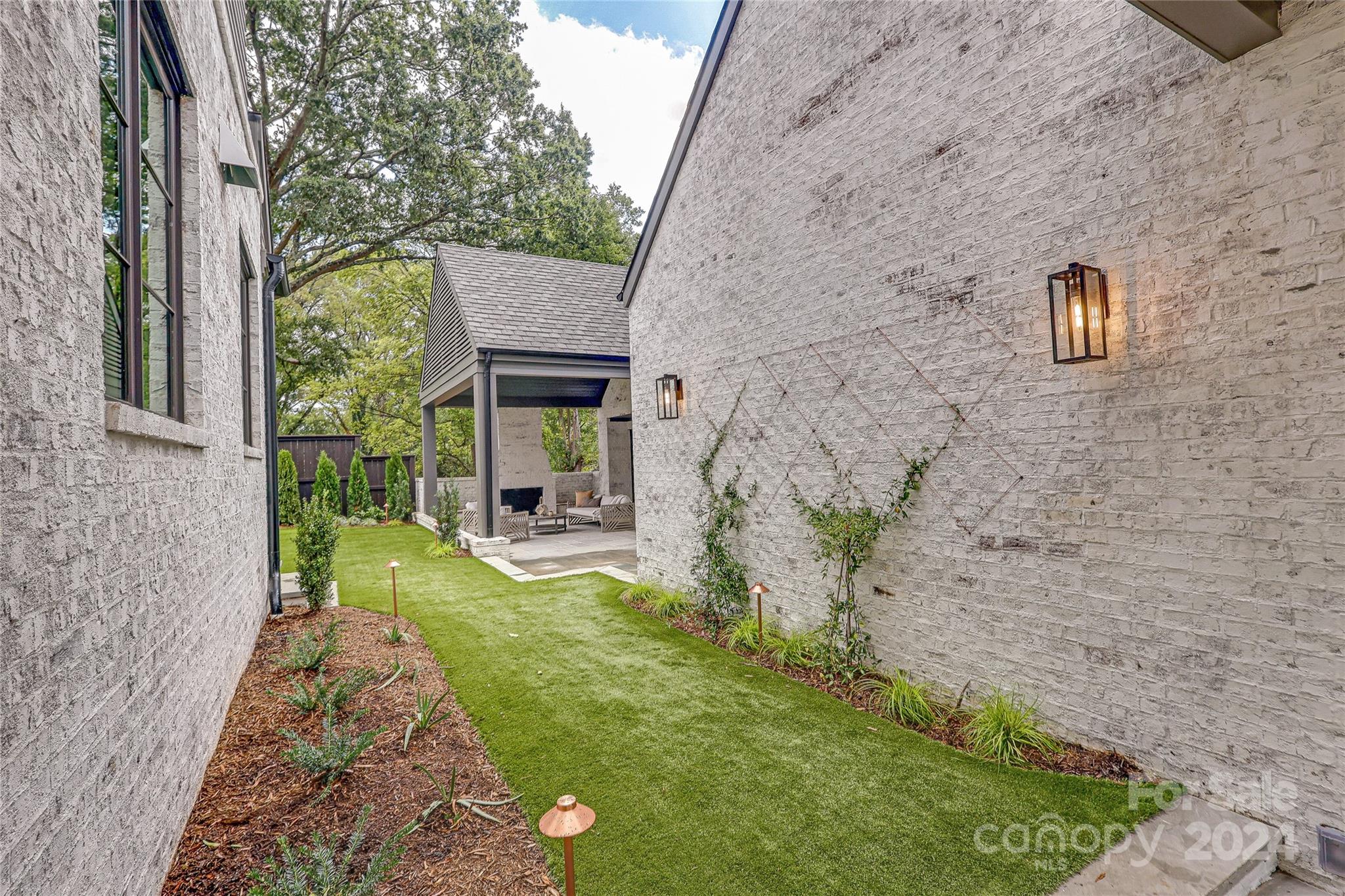 Myers Park - Residential