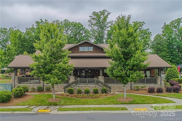 The Manors at Lake Ridge - Residential