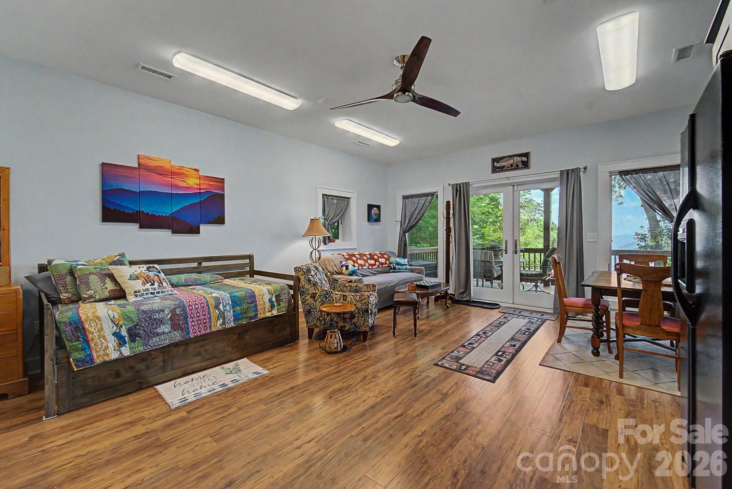 Laurel Ridge Country Club - Residential