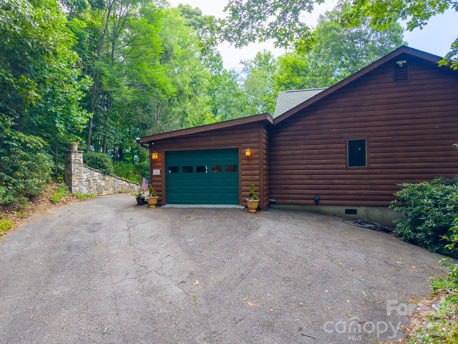 Laurel Ridge Country Club - Residential