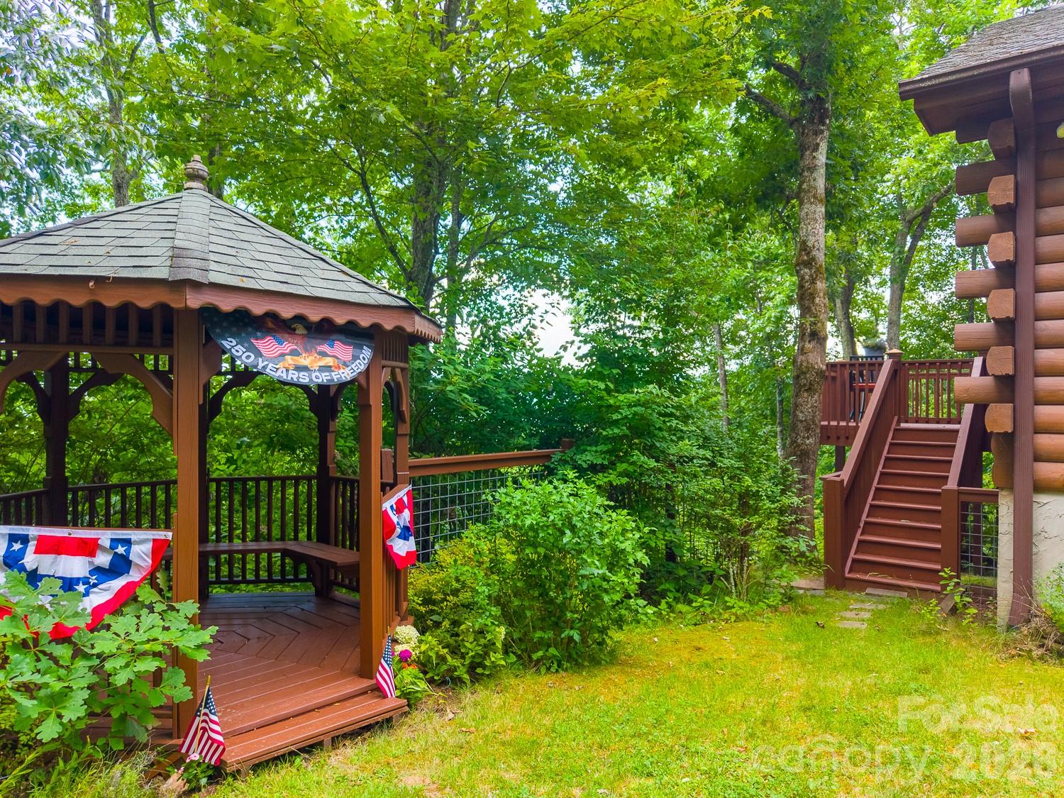 Laurel Ridge Country Club - Residential