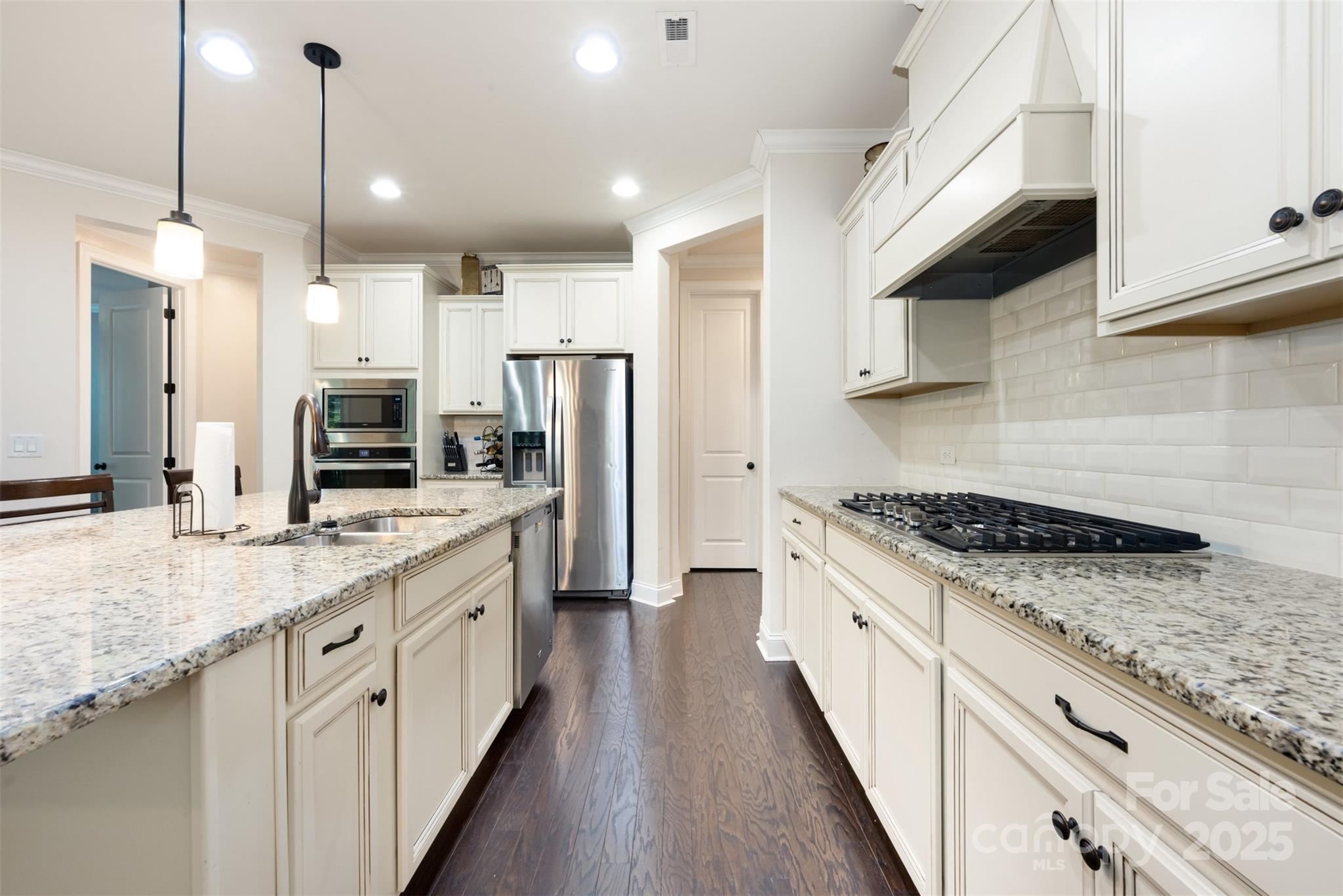 Oakland Pointe - Residential