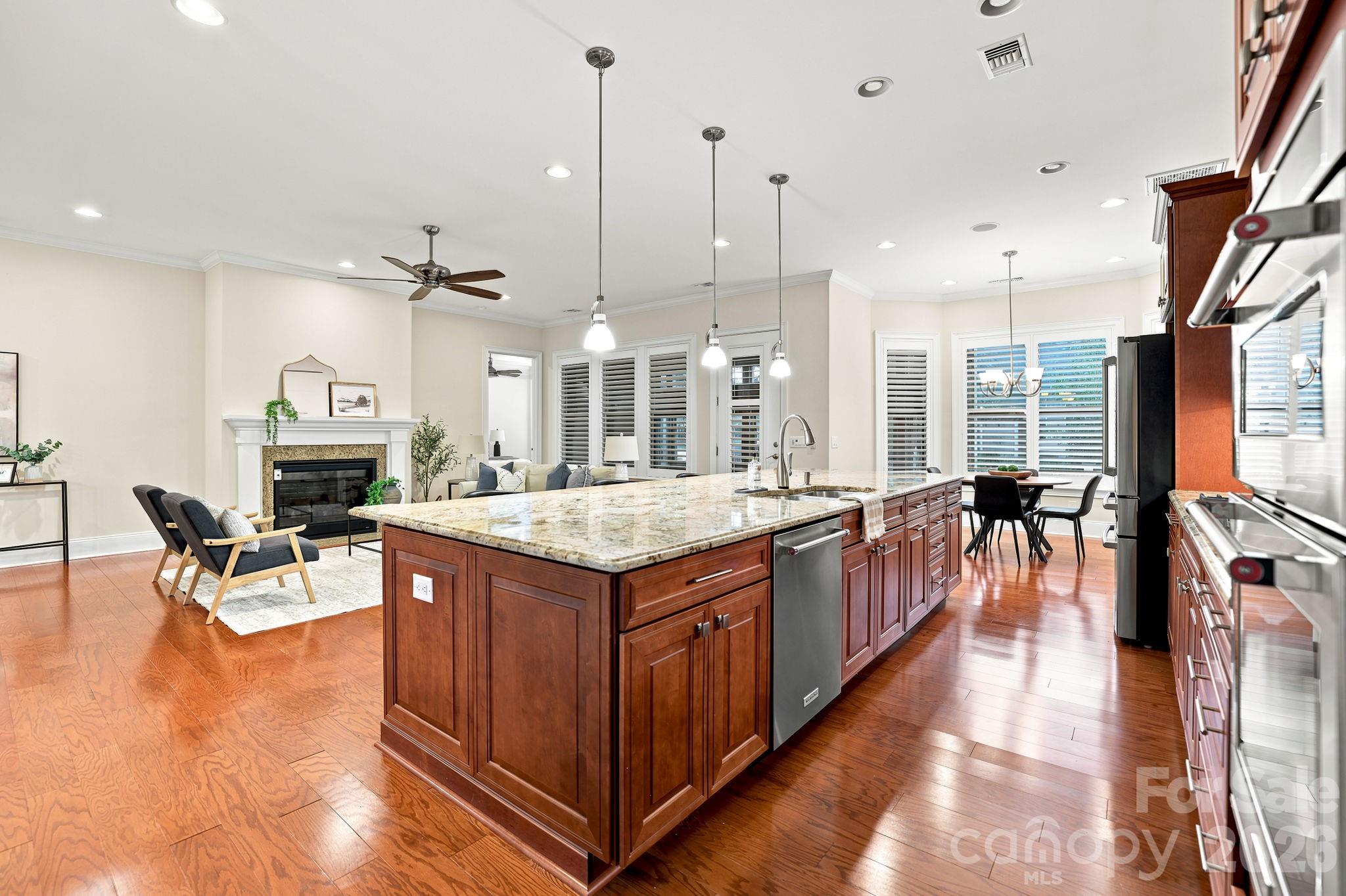 Regency at Palisades - Residential