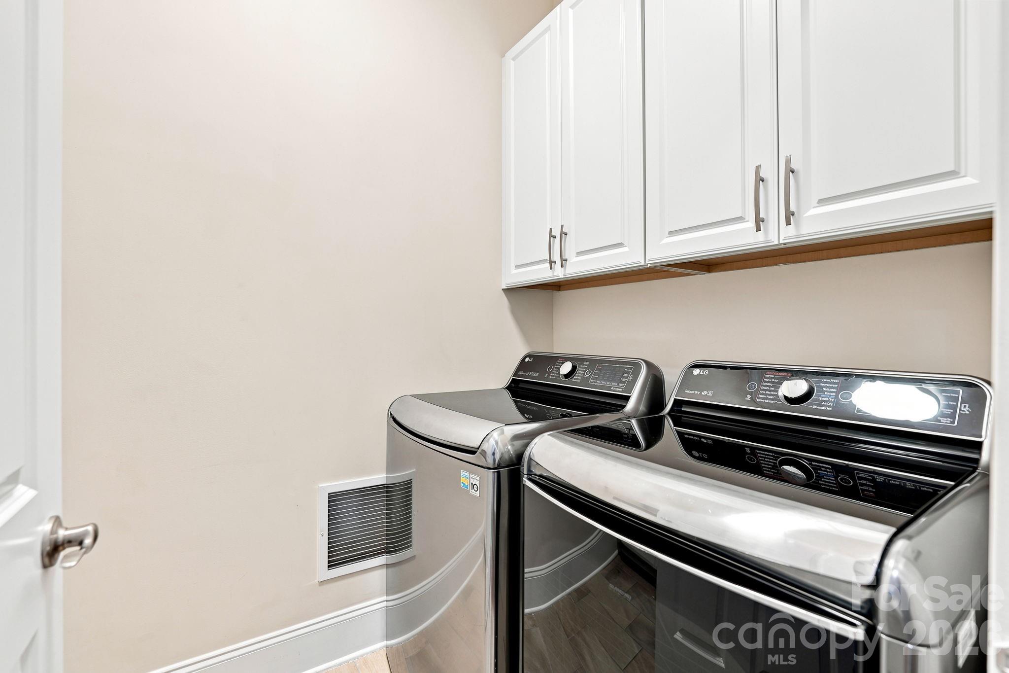 Regency at Palisades - Residential