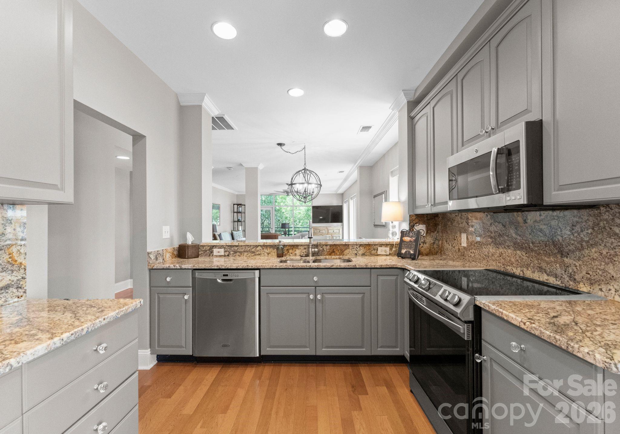 400 North Church - Residential