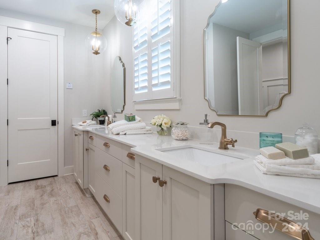 Riverchase Estates - Residential