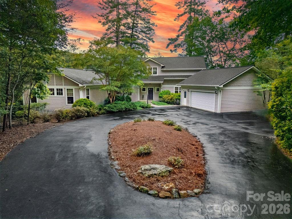 Deerlake Village - Residential