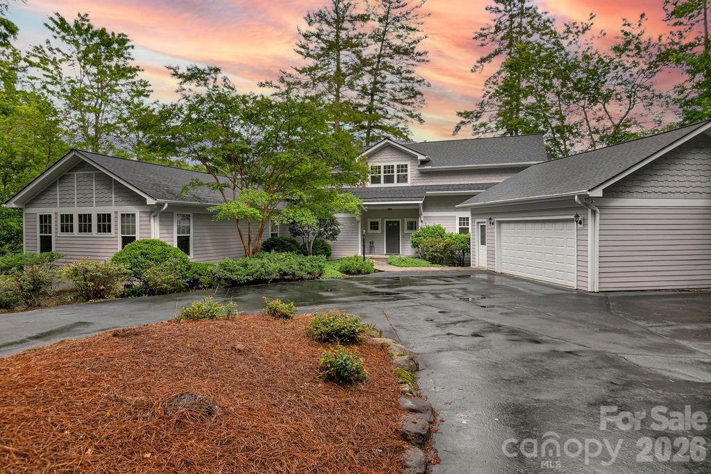 Deerlake Village - Residential