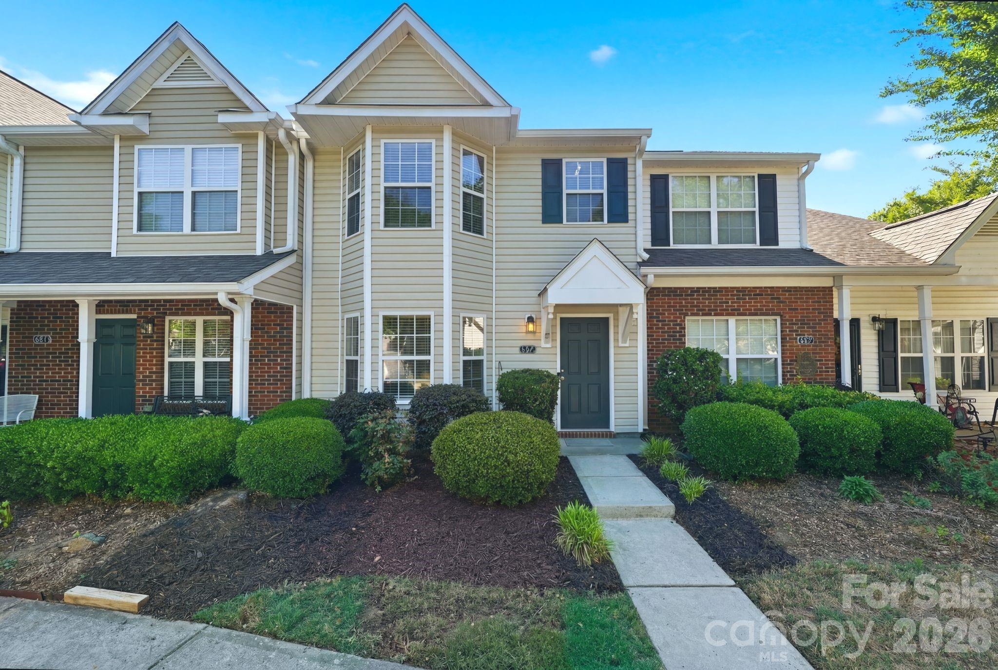 Nestled in the desirable Cole Creek neighborhood, this charming 2-bedroom home offers comfort, convenience, and opportunity in the heart of Fort Mill. Fresh paint and clean, updated carpet create a bright and move-in-ready feel, while the granite countertops add style and function to the kitchen. Perfect for first-time homebuyers, downsizers, or investors, this property combines low-maintenance living with an unbeatable location for an easy commute to the city. Even better, there is no rental cap, making this an excellent opportunity for an income-producing property or long-term investment. Enjoy all that Fort Mill has to offer with nearby shopping, dining, and highly sought-after conveniences just minutes away.
***New carpet and paint throughout. Move in ready