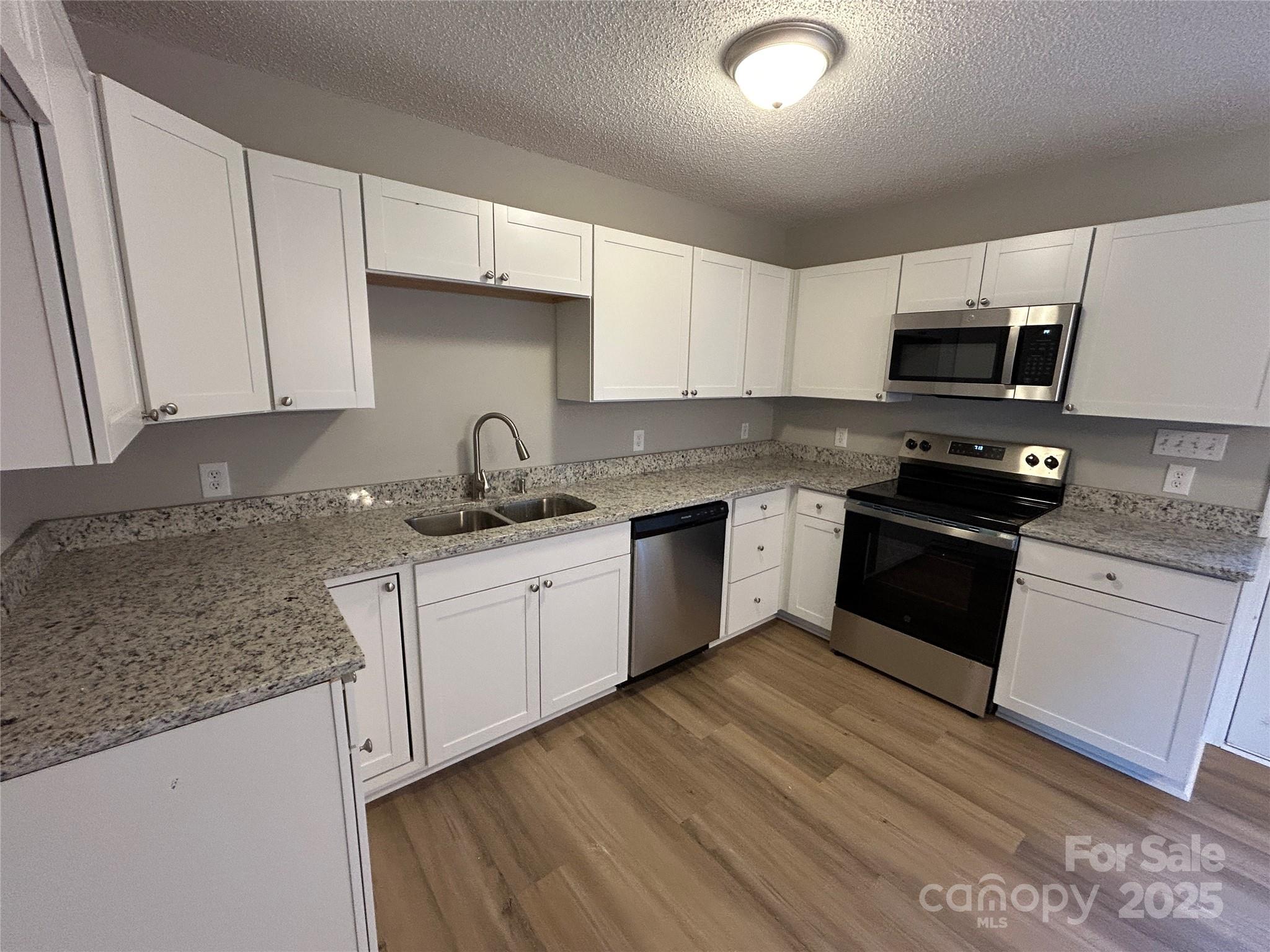 Foxbrook - Residential