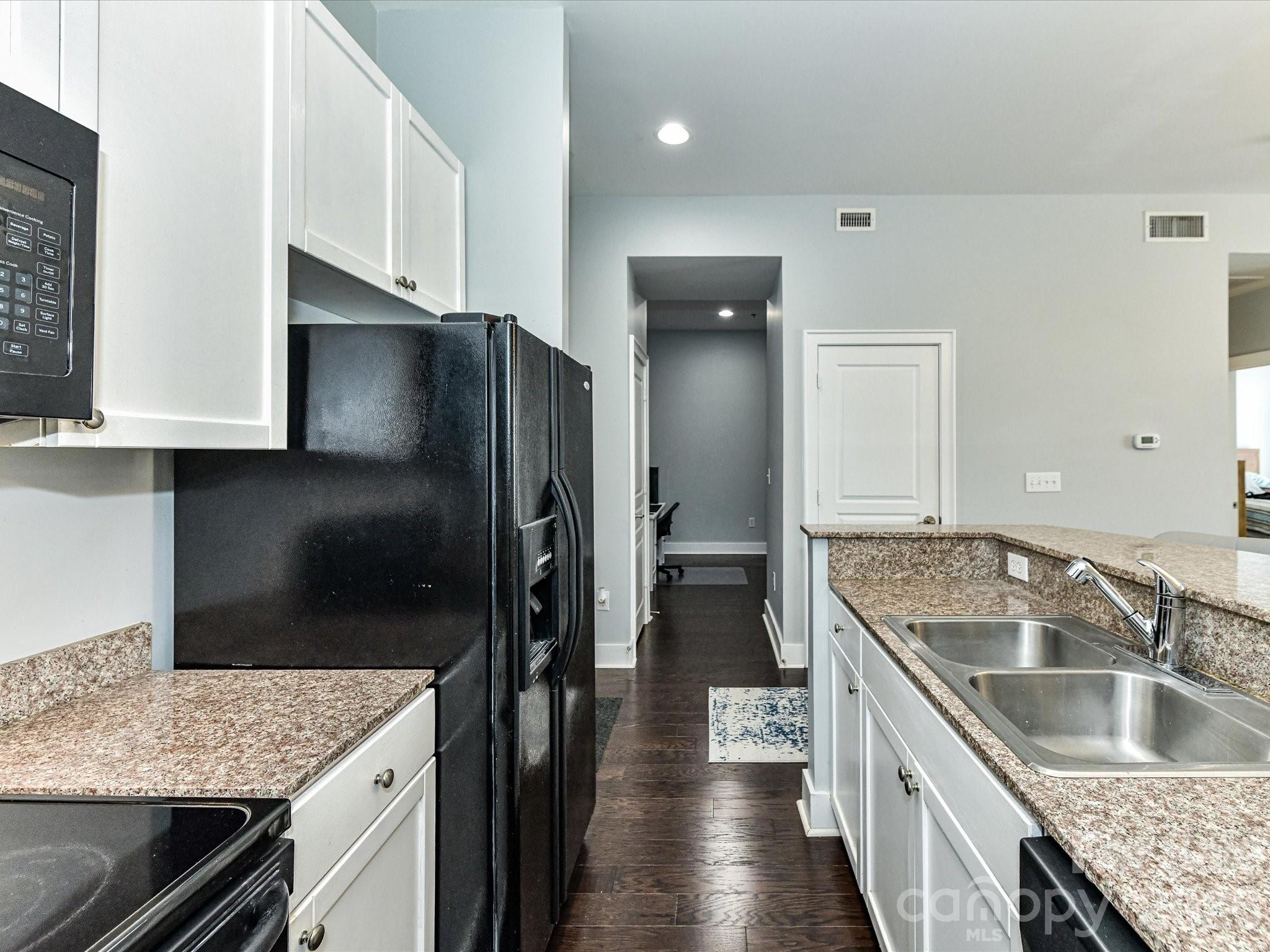 Park Avenue Condominiums - Residential
