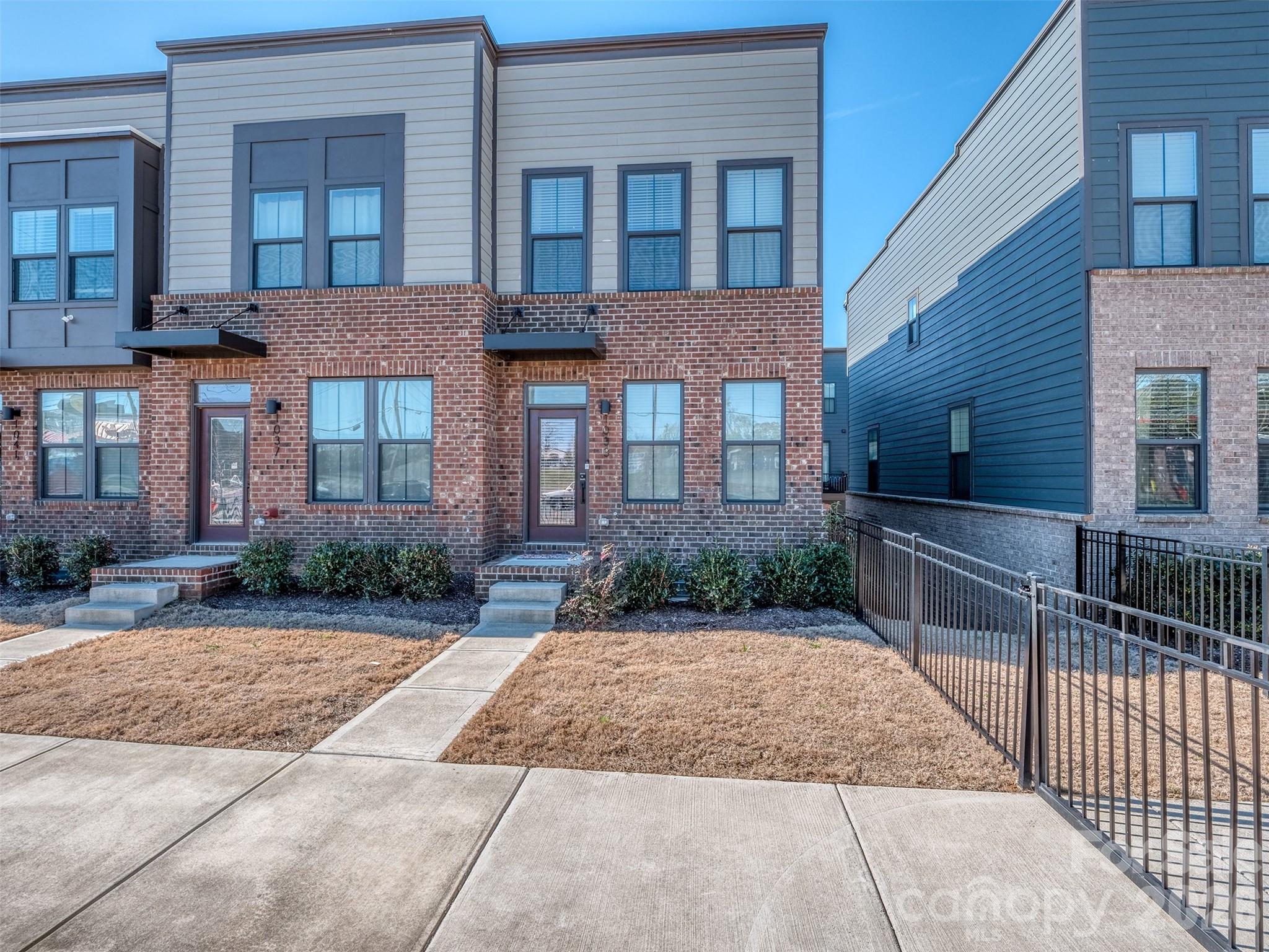 Southrail Station - Residential